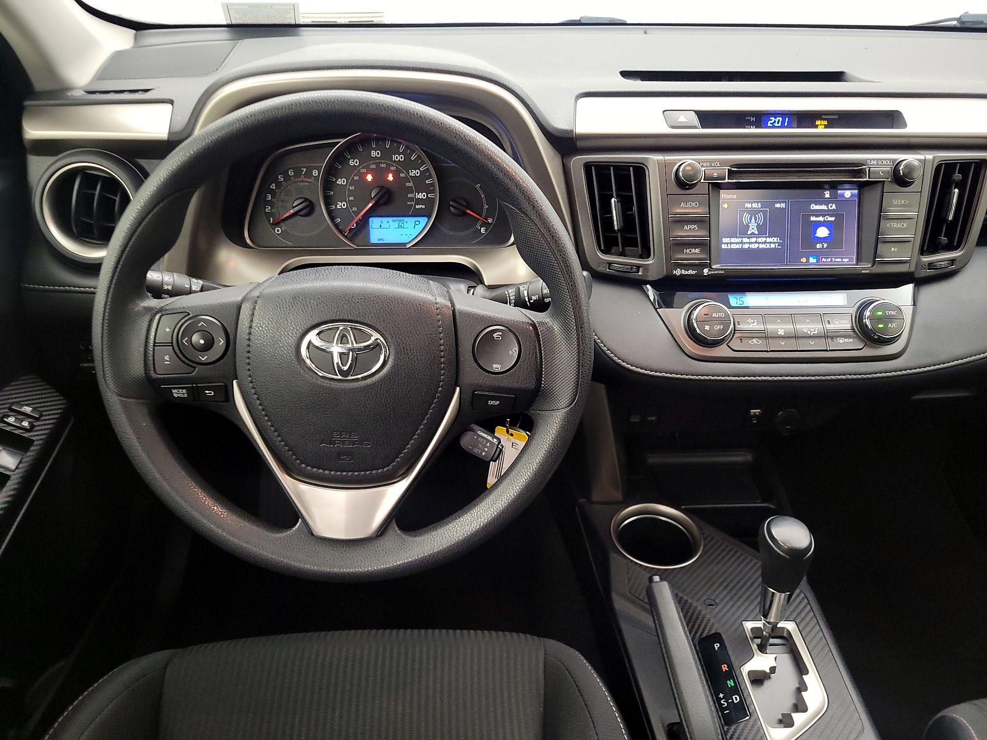 Thumbnail: 2014 Toyota RAV4 - 10