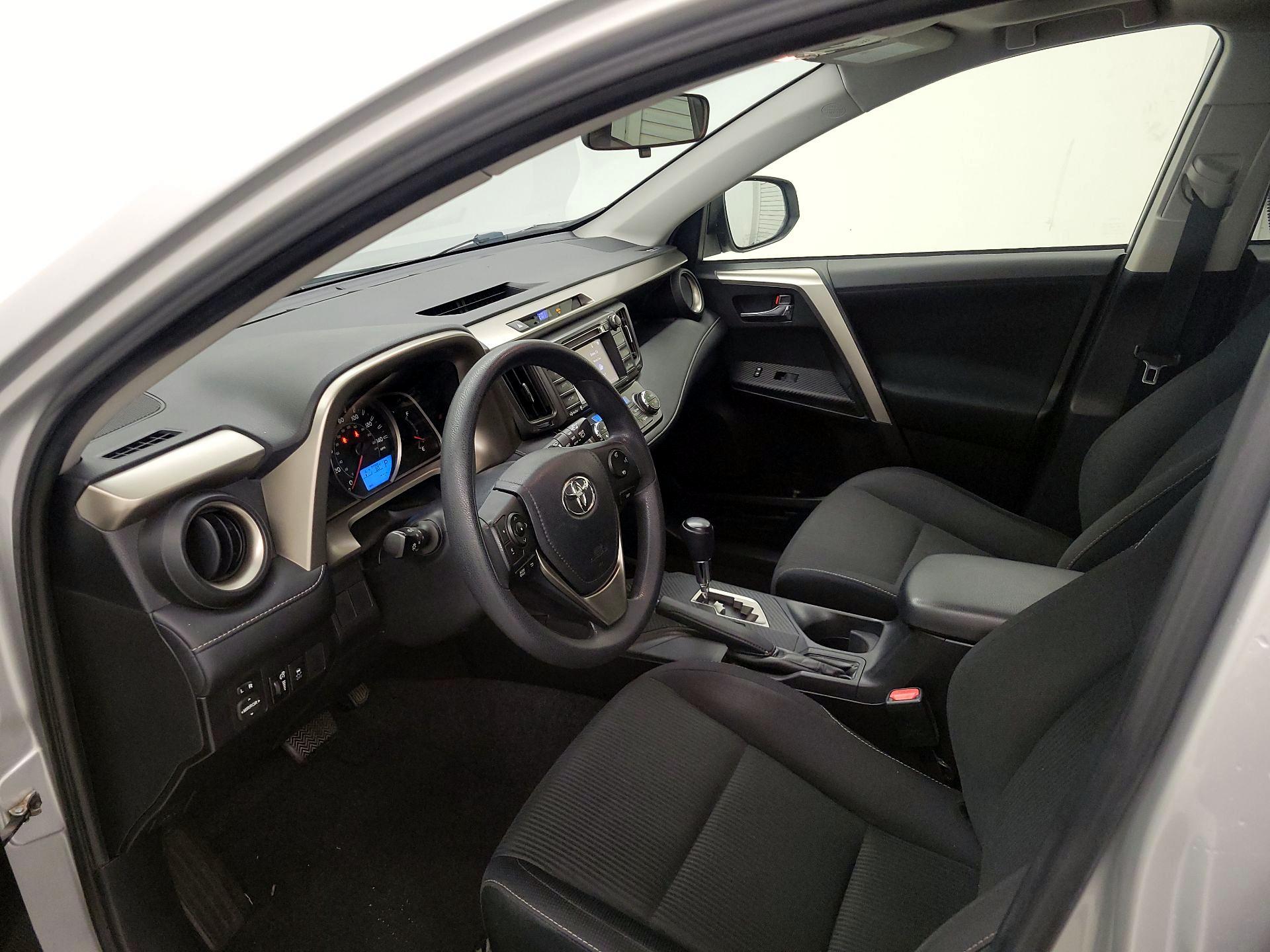 Thumbnail: 2014 Toyota RAV4 - 11