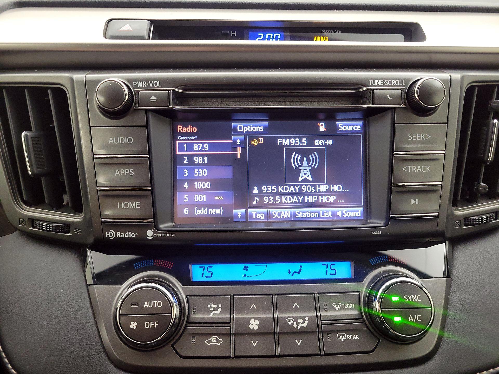 Thumbnail: 2014 Toyota RAV4 - 15