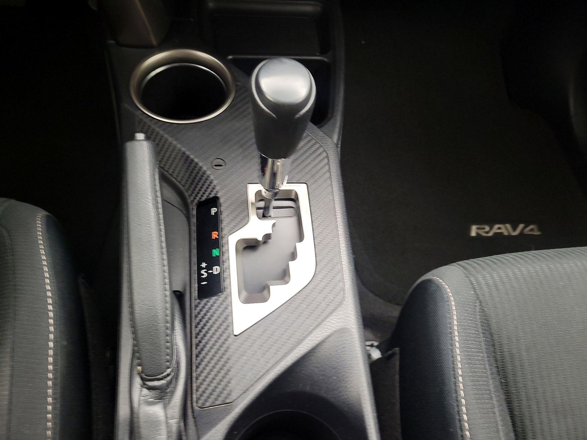 Thumbnail: 2014 Toyota RAV4 - 17