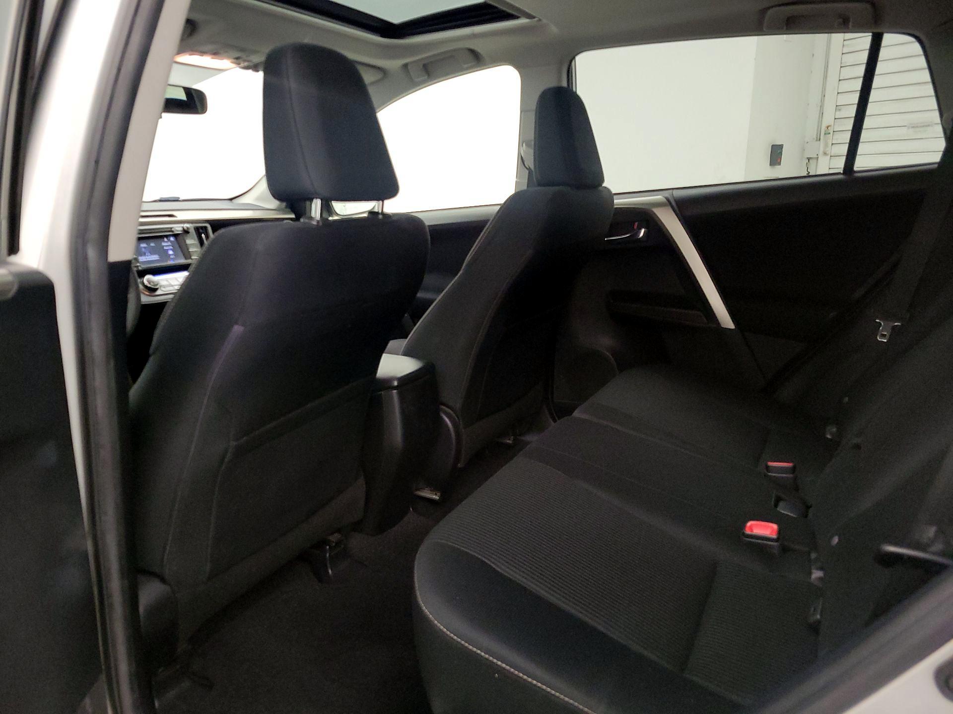 Thumbnail: 2014 Toyota RAV4 - 20