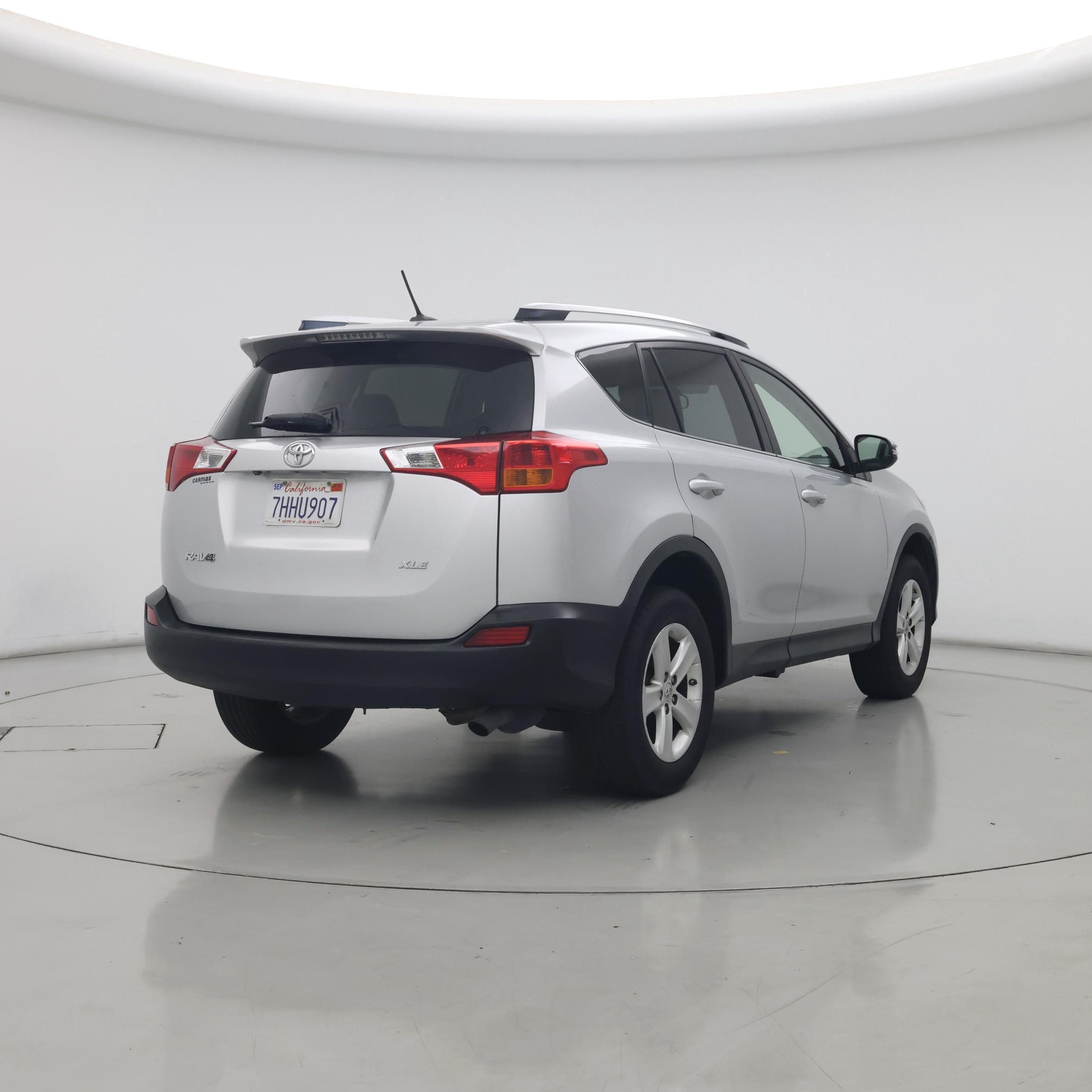 Thumbnail: 2014 Toyota RAV4 - 8