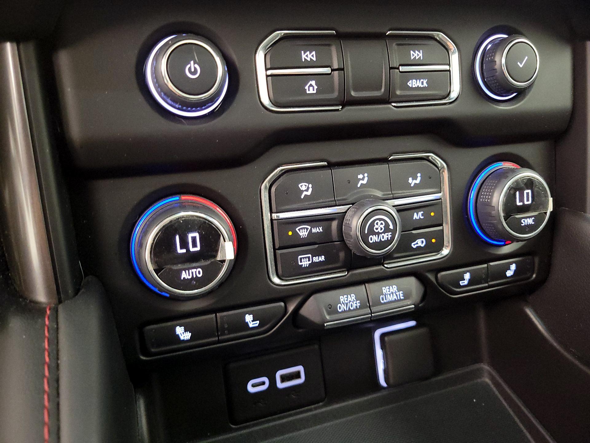 Thumbnail: 2022 Chevrolet Tahoe - 16