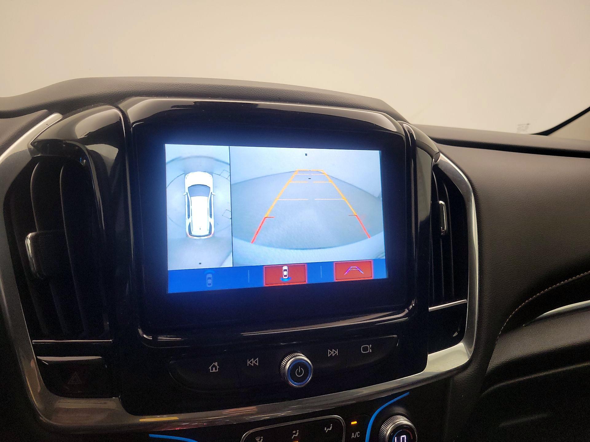 Thumbnail: 2018 Chevrolet Traverse - 14