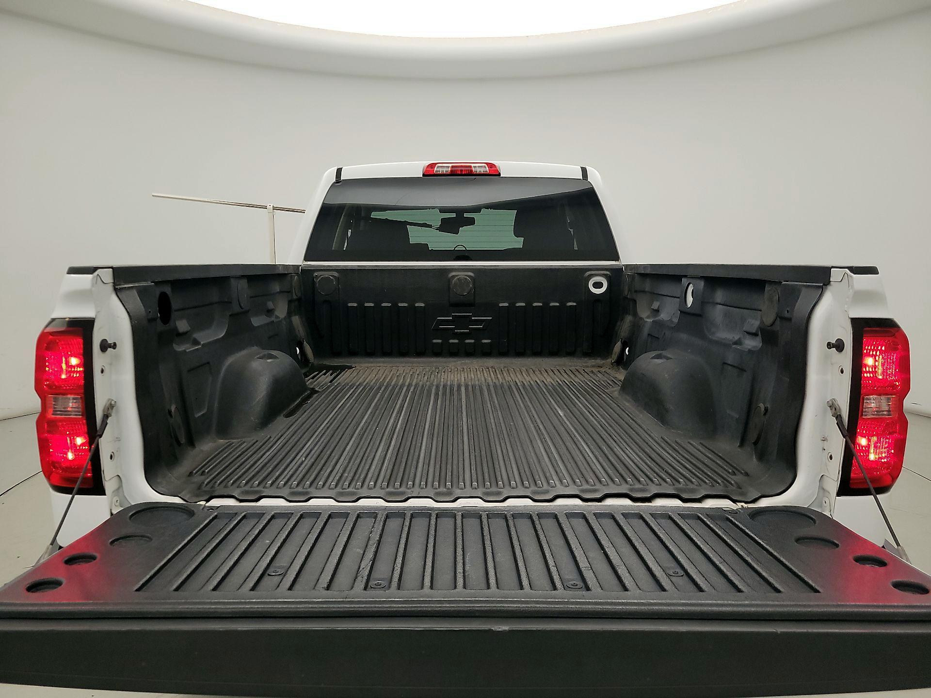 Thumbnail: 2016 Chevrolet Silverado 1500 - 19