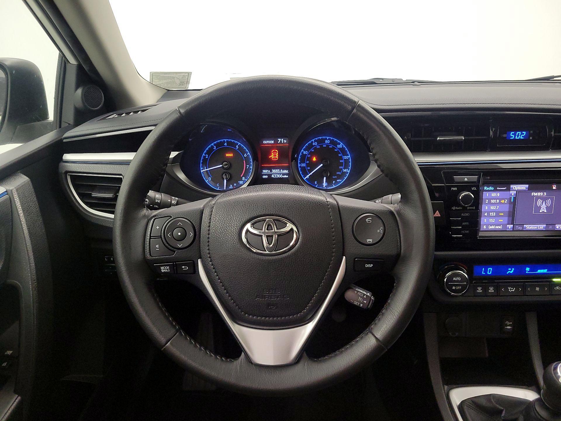 Thumbnail: 2016 Toyota Corolla - 10