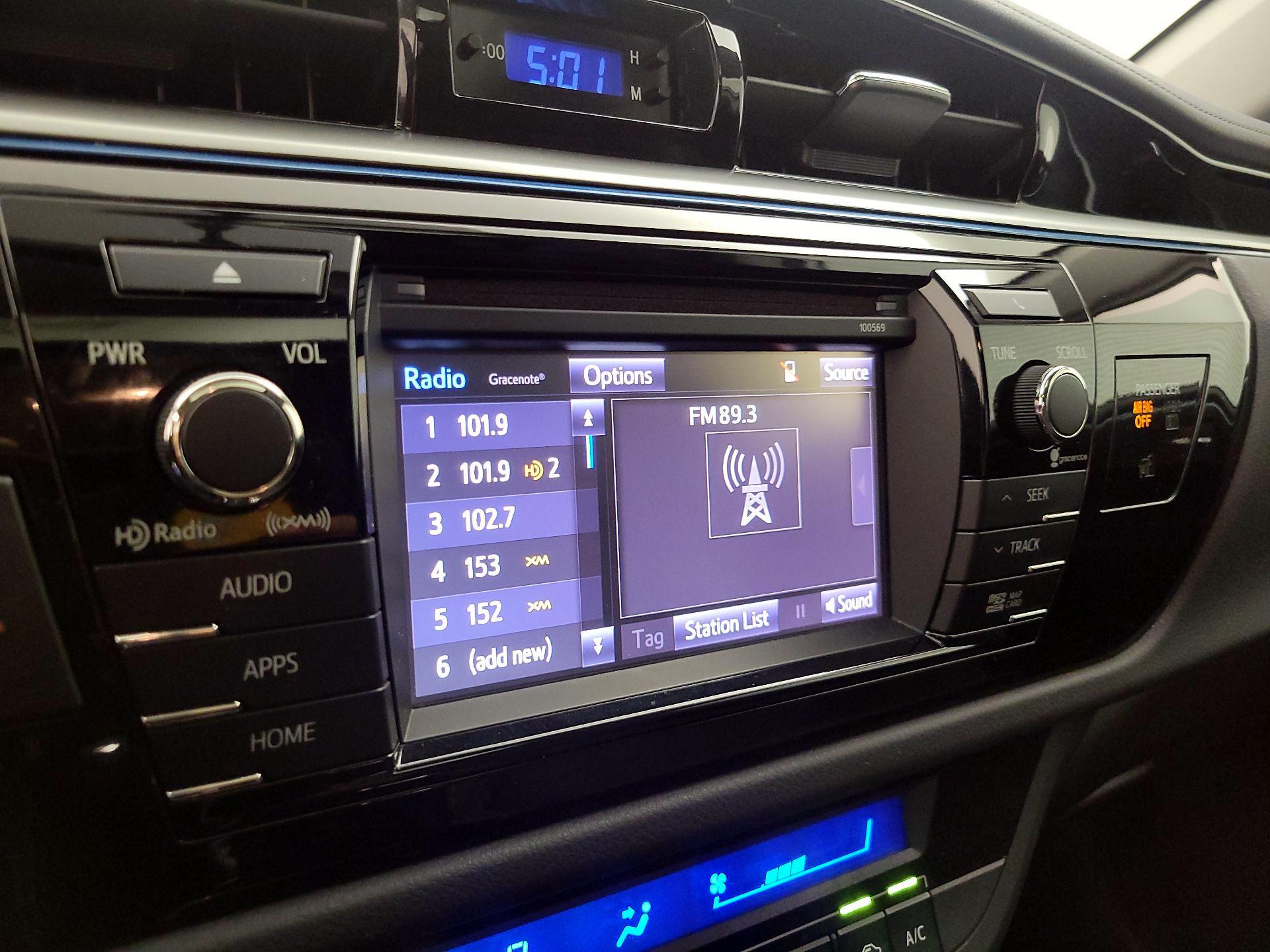 Thumbnail: 2016 Toyota Corolla - 15