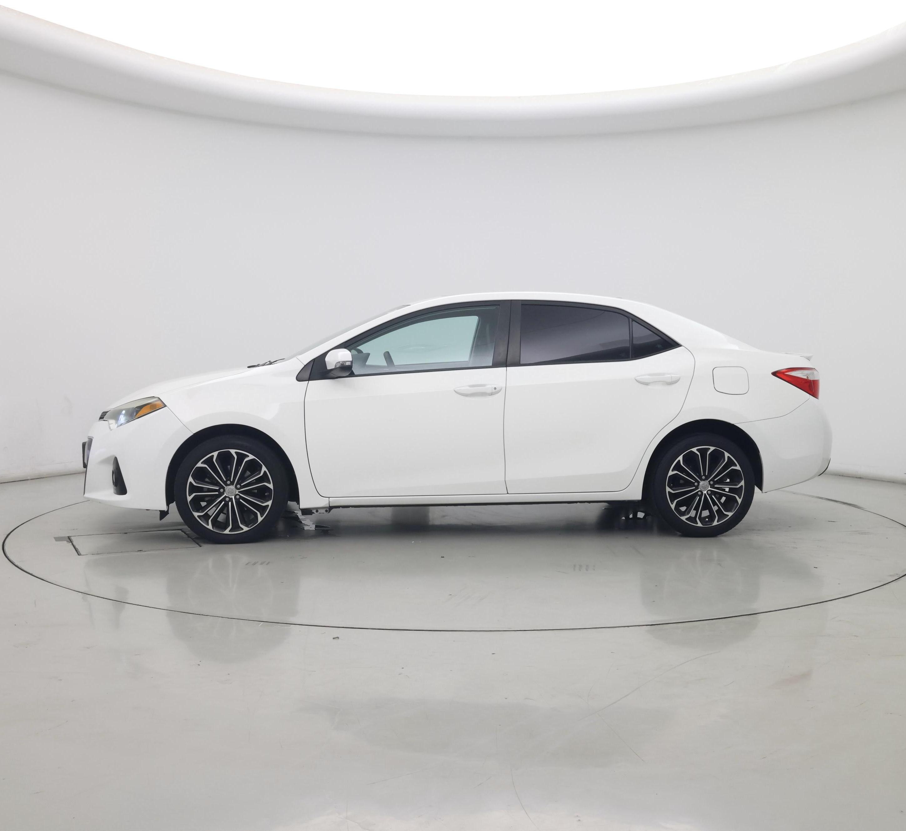Thumbnail: 2016 Toyota Corolla - 3