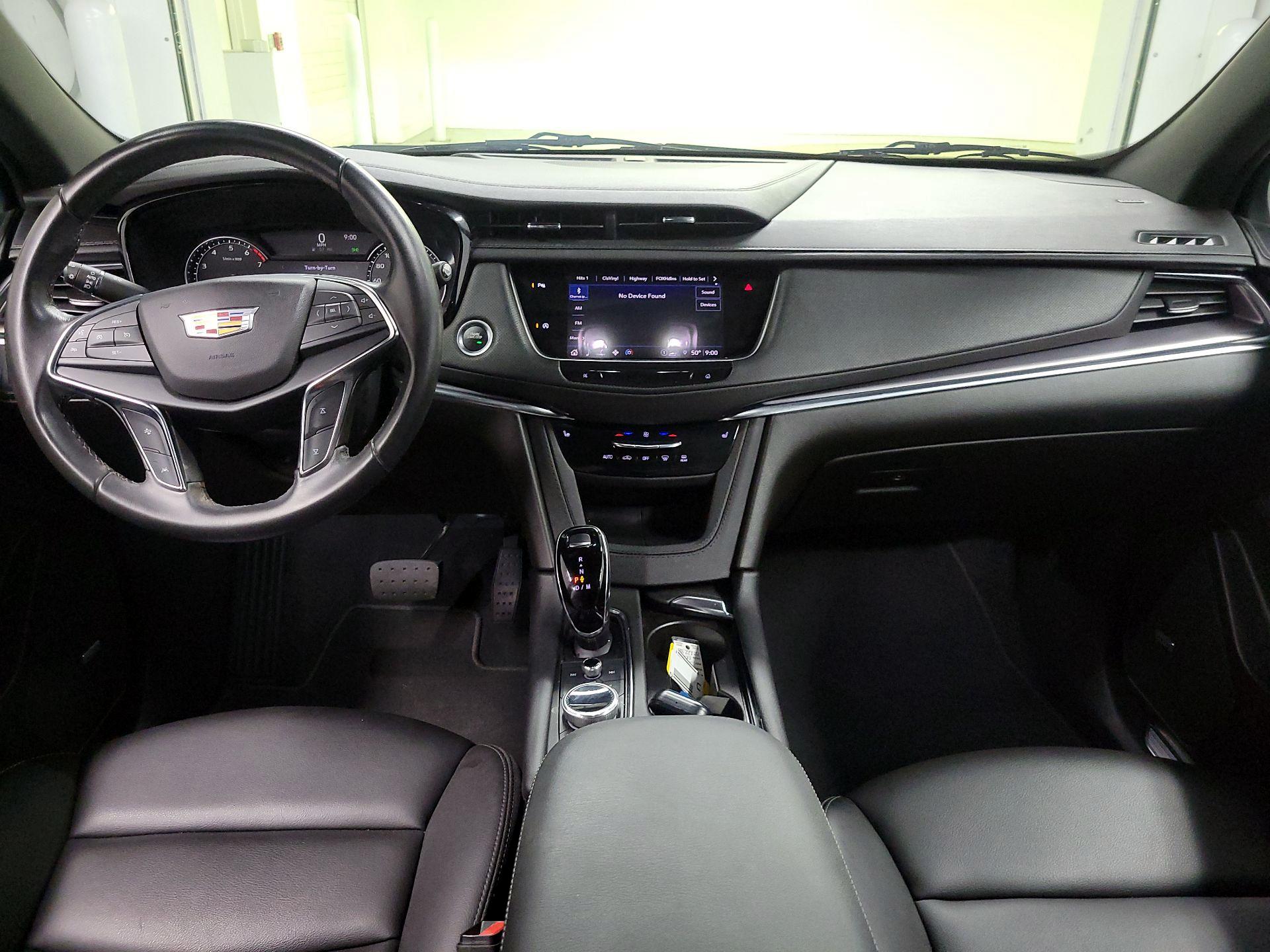 Thumbnail: 2023 Cadillac XT5 - 9