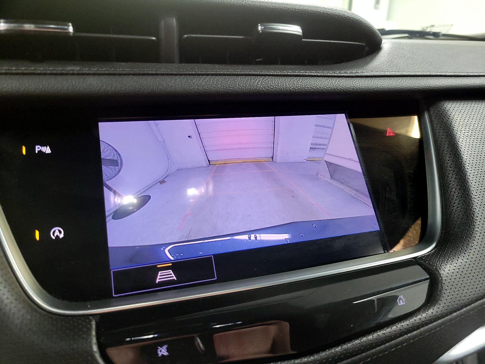 Thumbnail: 2023 Cadillac XT5 - 14