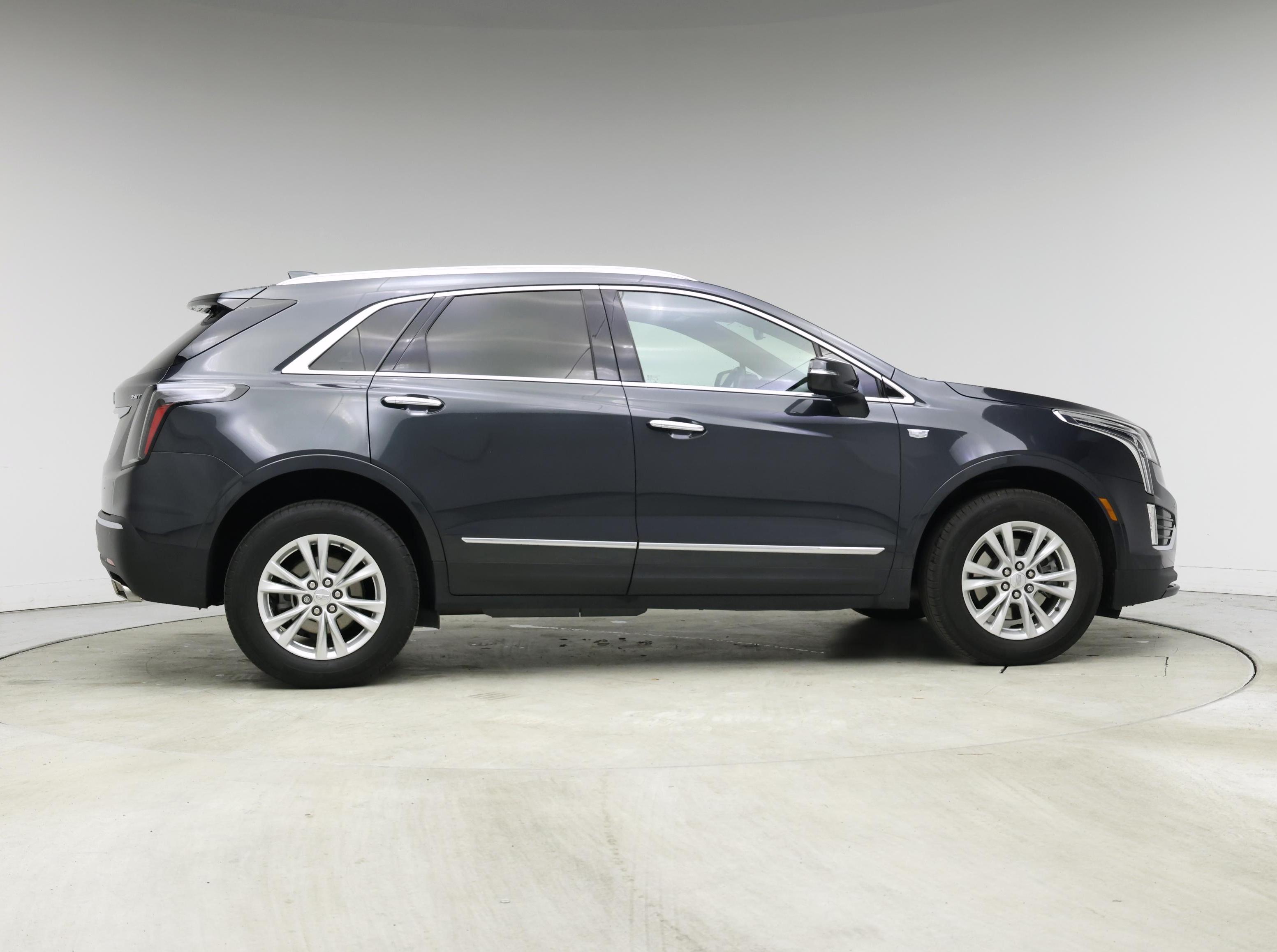 Thumbnail: 2023 Cadillac XT5 - 7