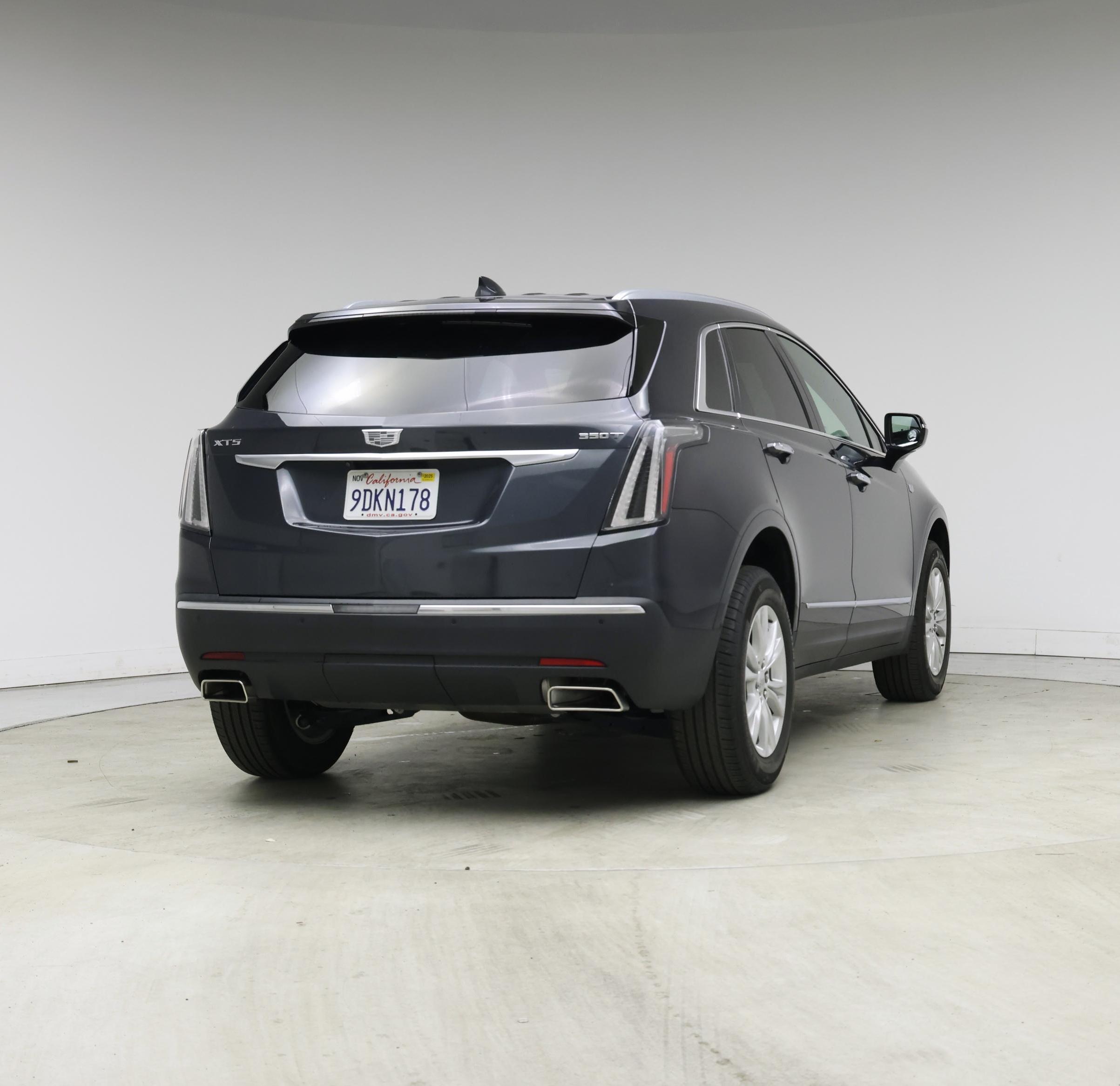 Thumbnail: 2023 Cadillac XT5 - 8