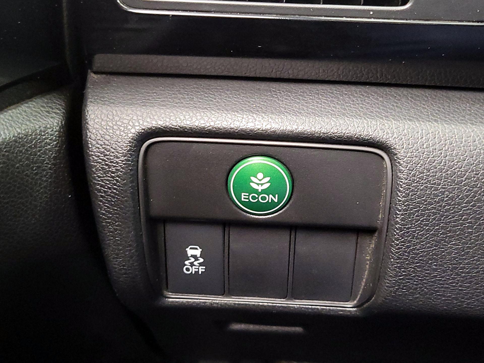 Thumbnail: 2017 Honda Accord - 13