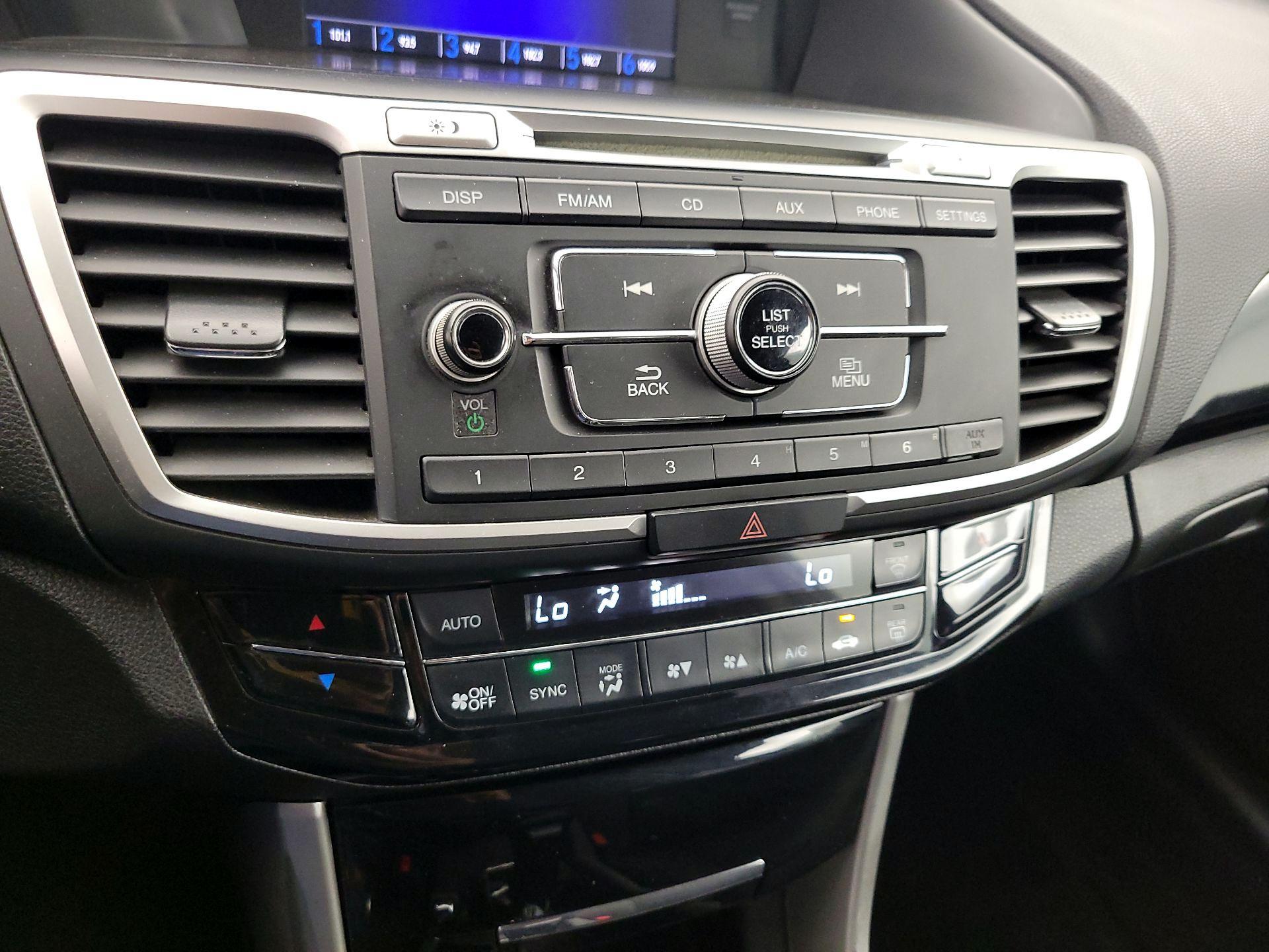 Thumbnail: 2017 Honda Accord - 16