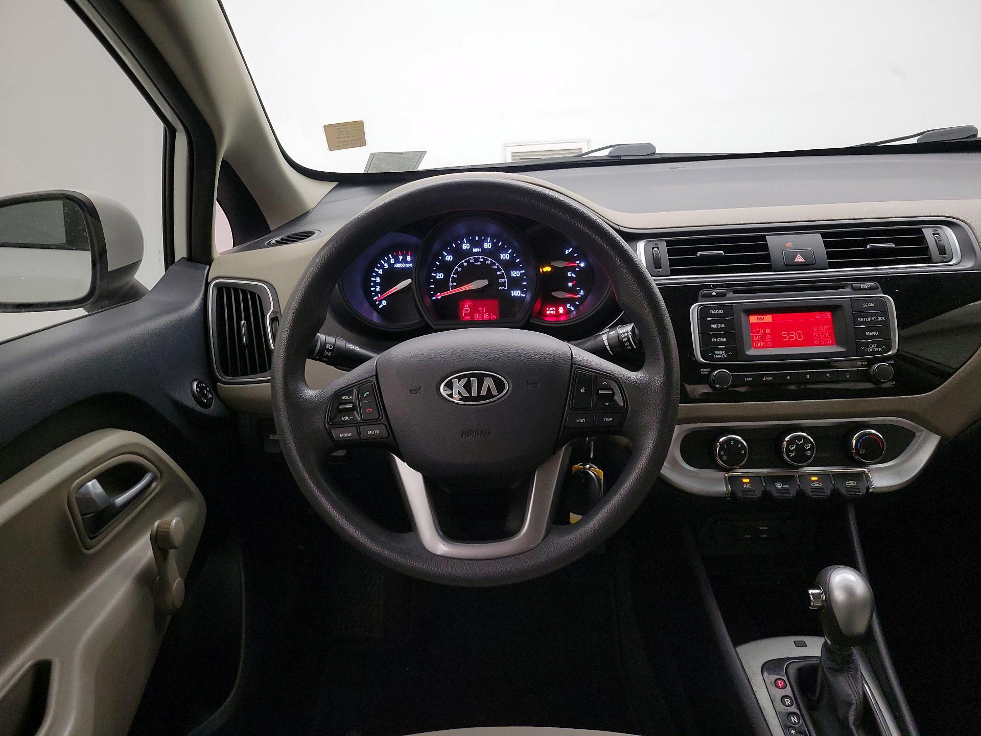 Thumbnail: 2017 Kia Rio - 10