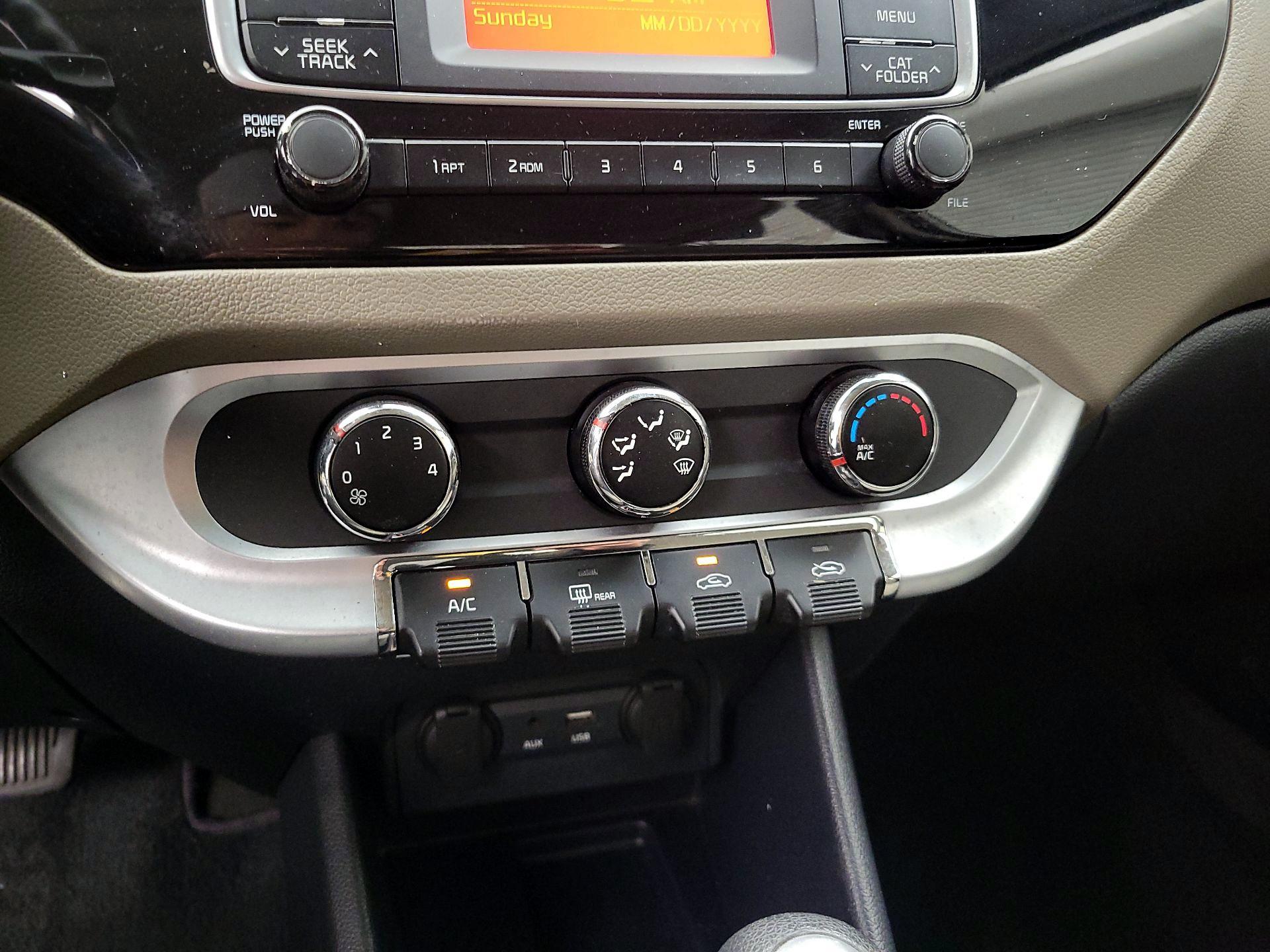 Thumbnail: 2017 Kia Rio - 15