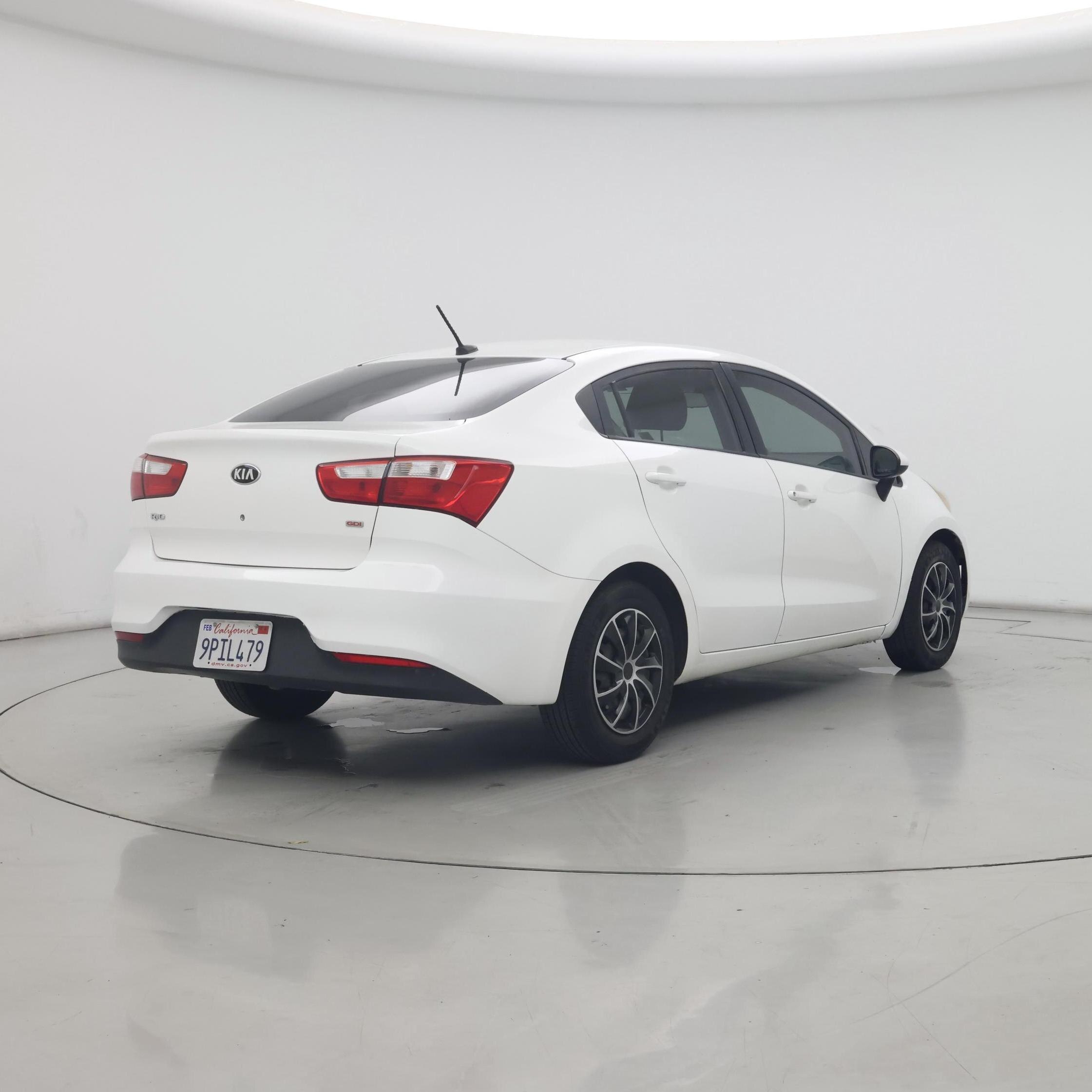 Thumbnail: 2017 Kia Rio - 8