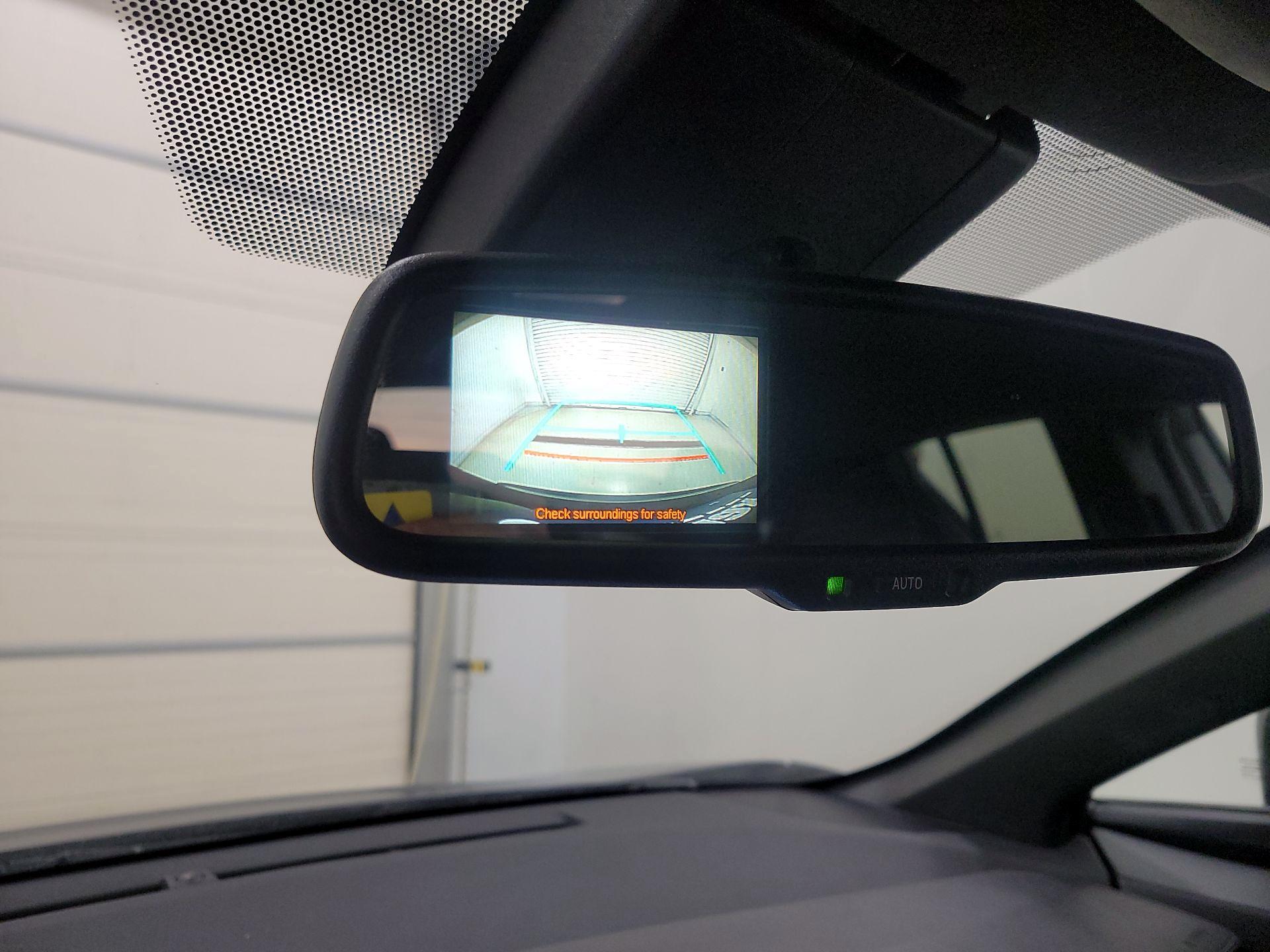 Thumbnail: 2018 Toyota C-HR - 14