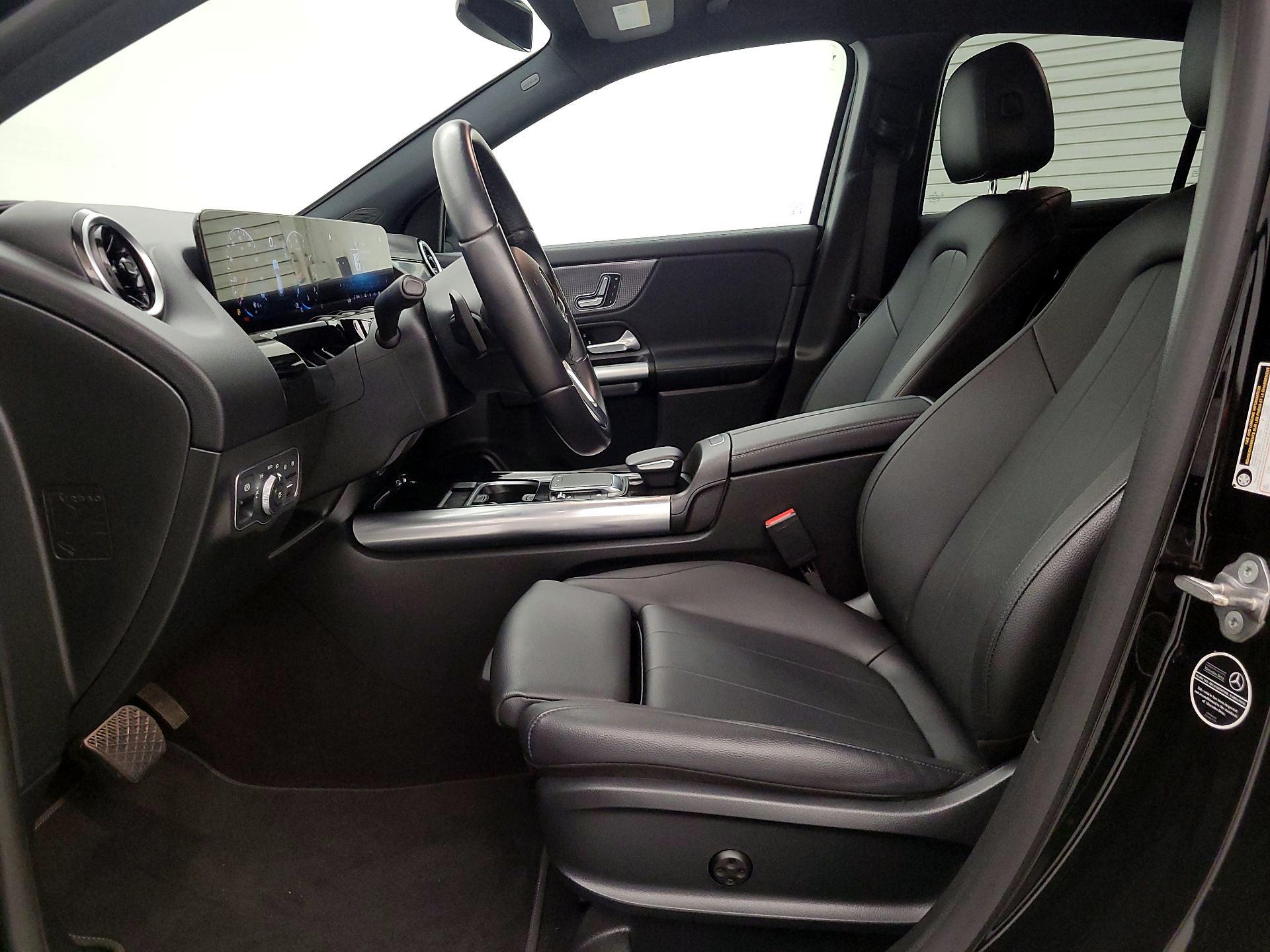 Thumbnail: 2023 Mercedes-Benz GLA - 11