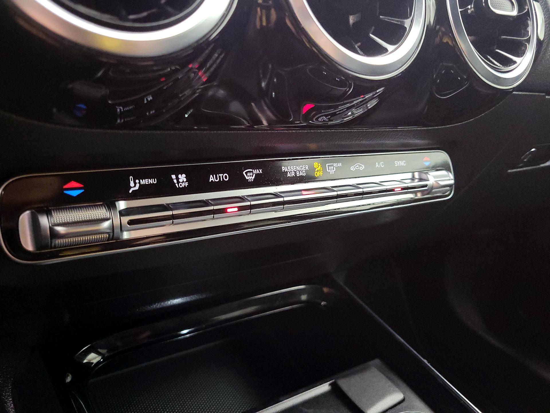 Thumbnail: 2023 Mercedes-Benz GLA - 16