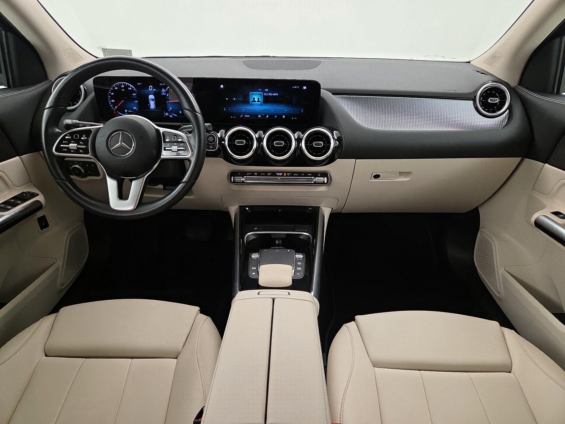 Thumbnail: 2023 Mercedes-Benz GLA - 9