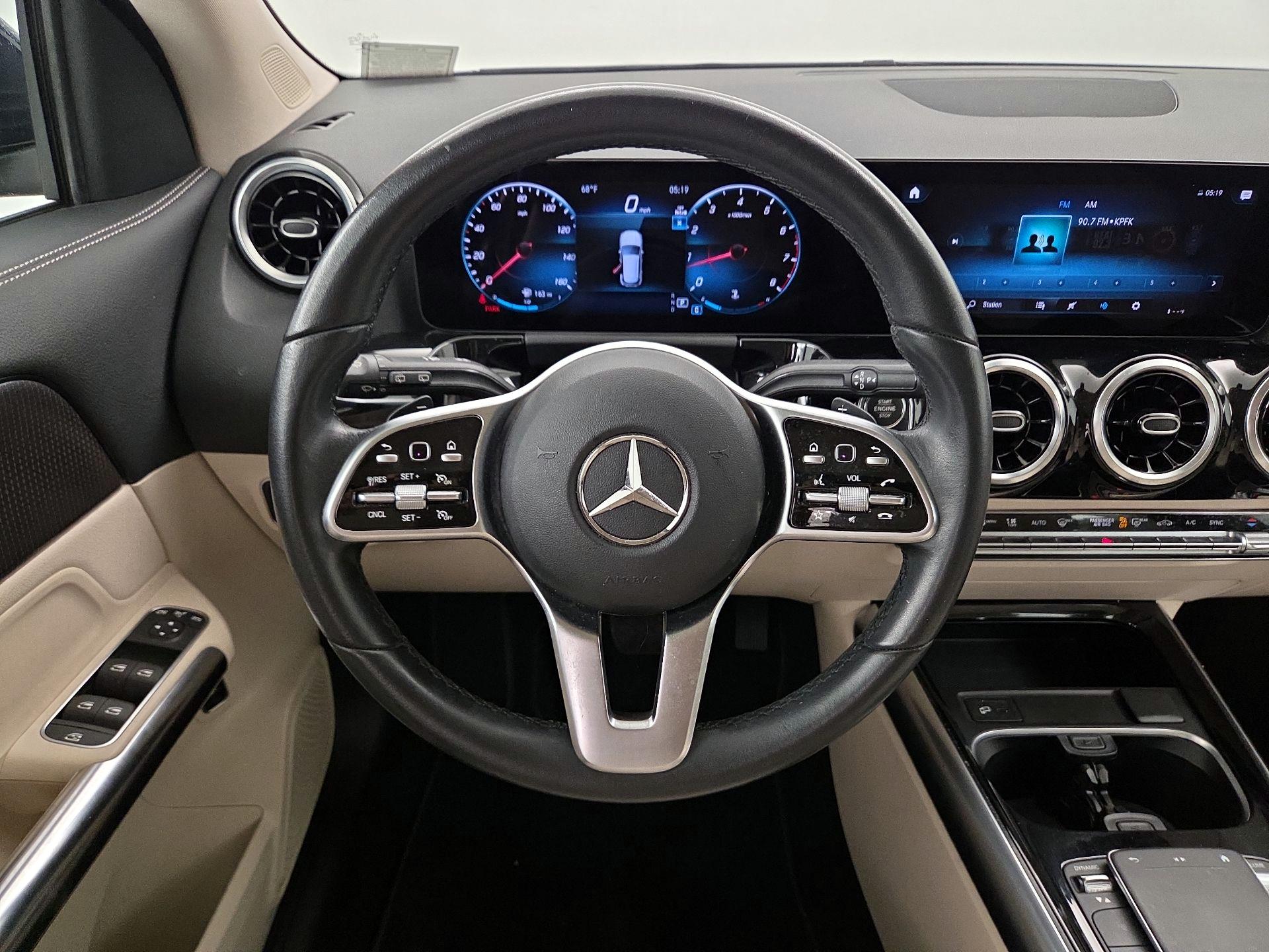 Thumbnail: 2023 Mercedes-Benz GLA - 10