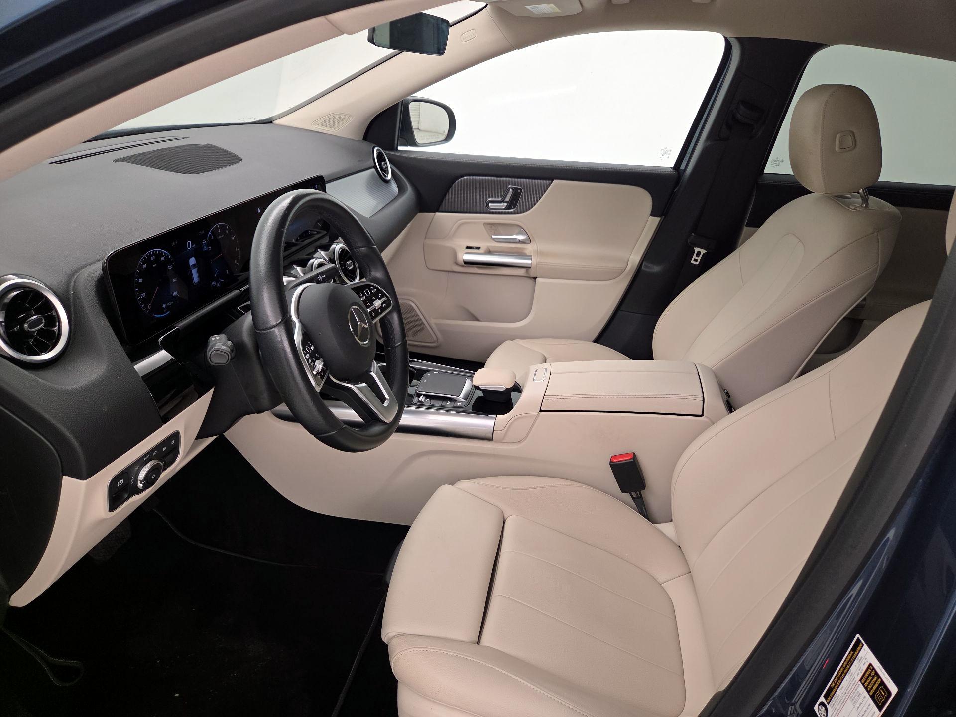 Thumbnail: 2023 Mercedes-Benz GLA - 11