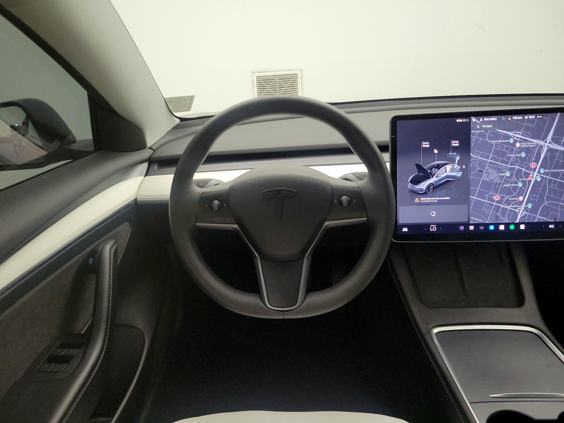 Thumbnail: 2023 Tesla Model 3 - 10