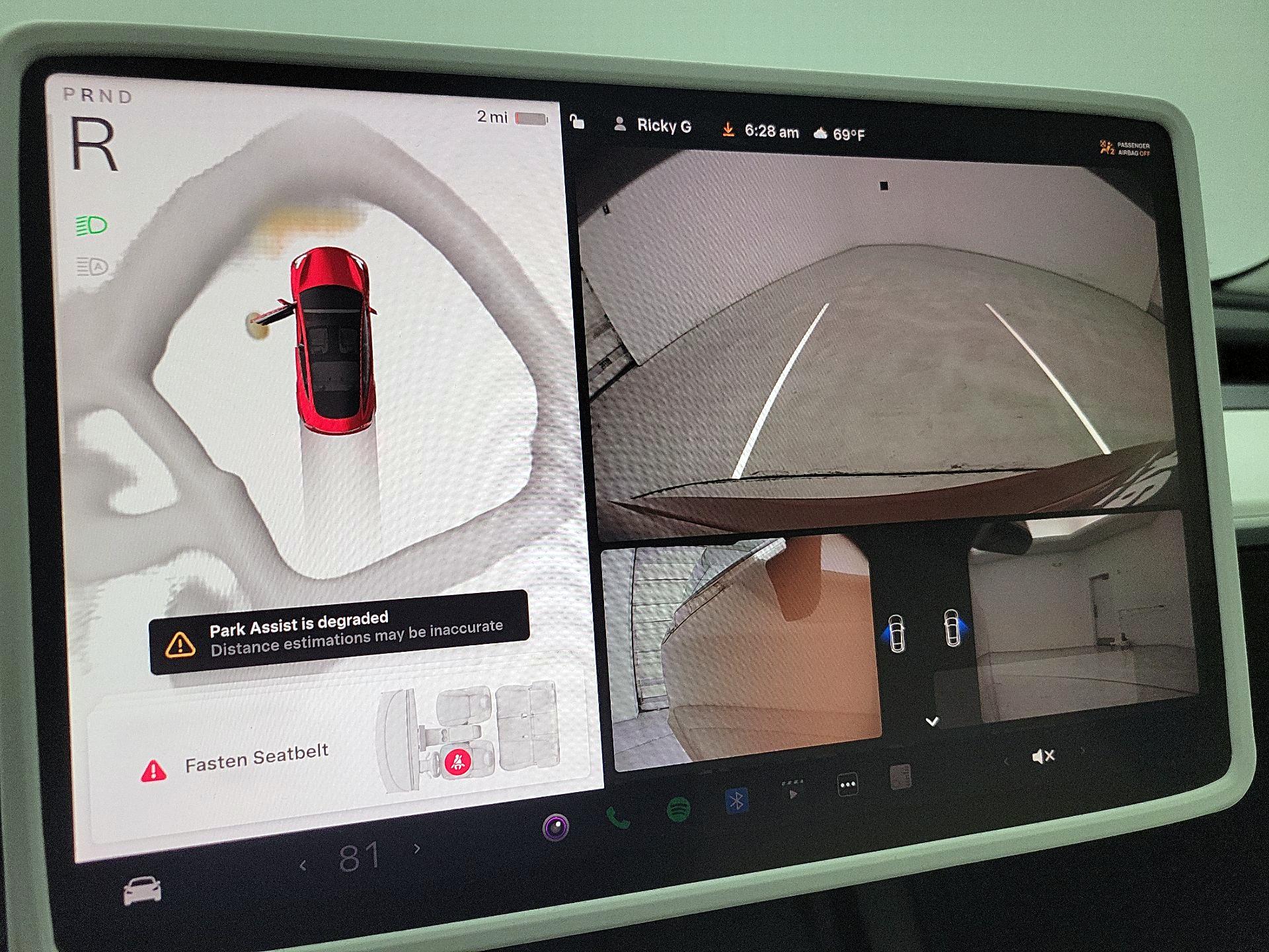 Thumbnail: 2022 Tesla Model 3 - 14