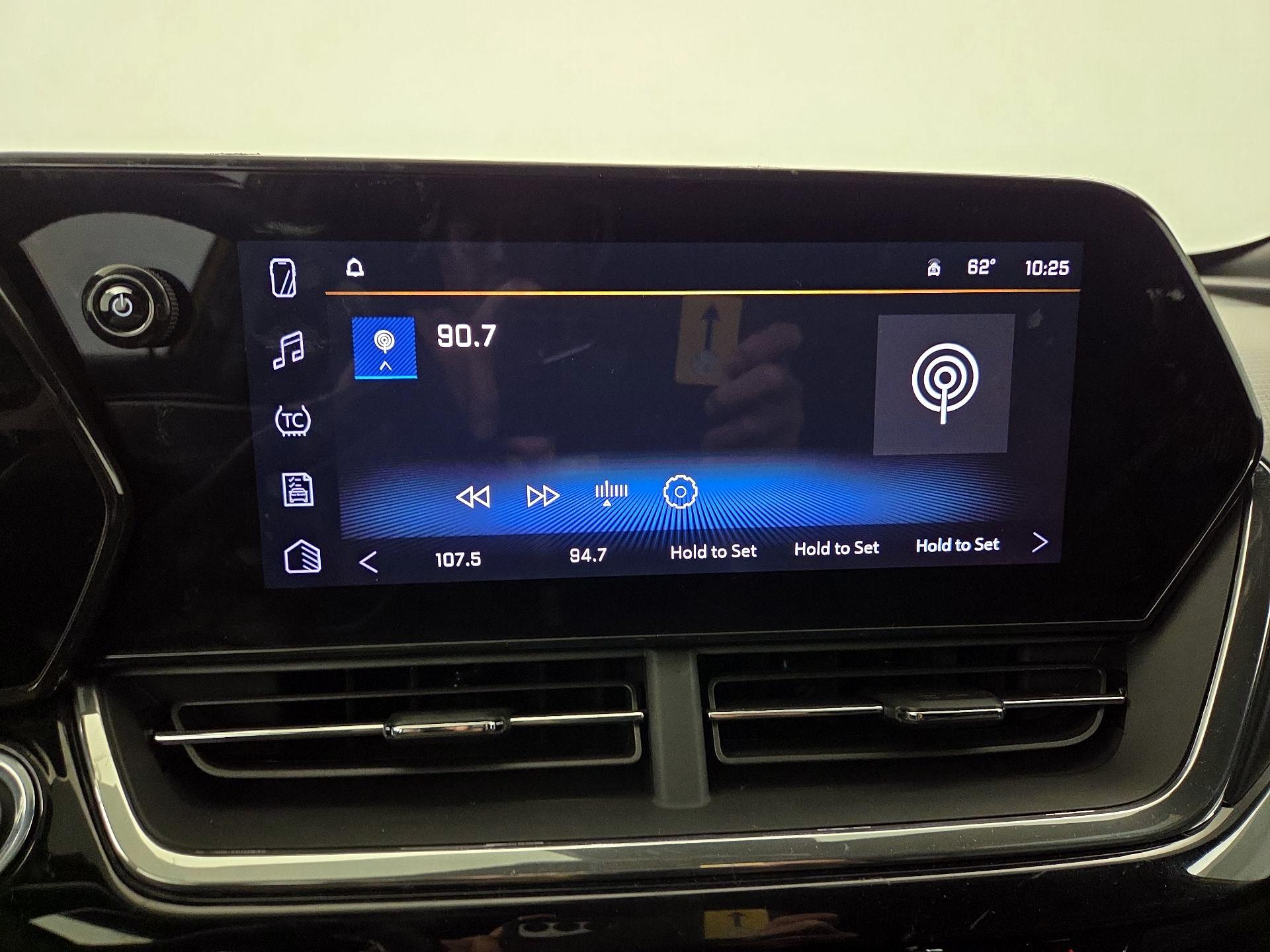 Thumbnail: 2024 Chevrolet Trax - 15