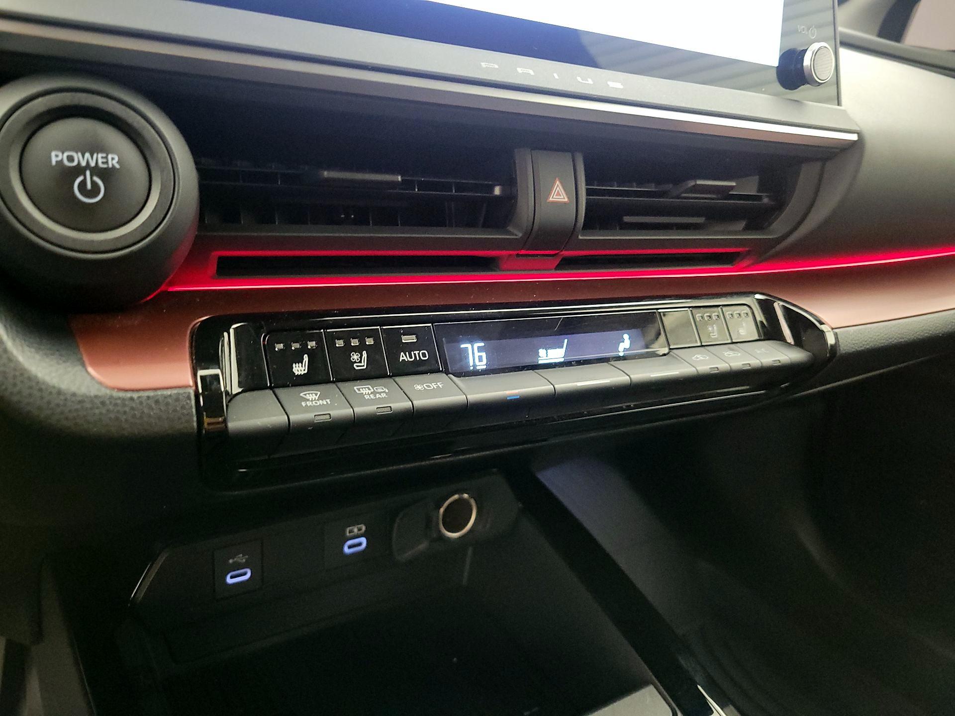 Thumbnail: 2024 Toyota Prius Prime - 16