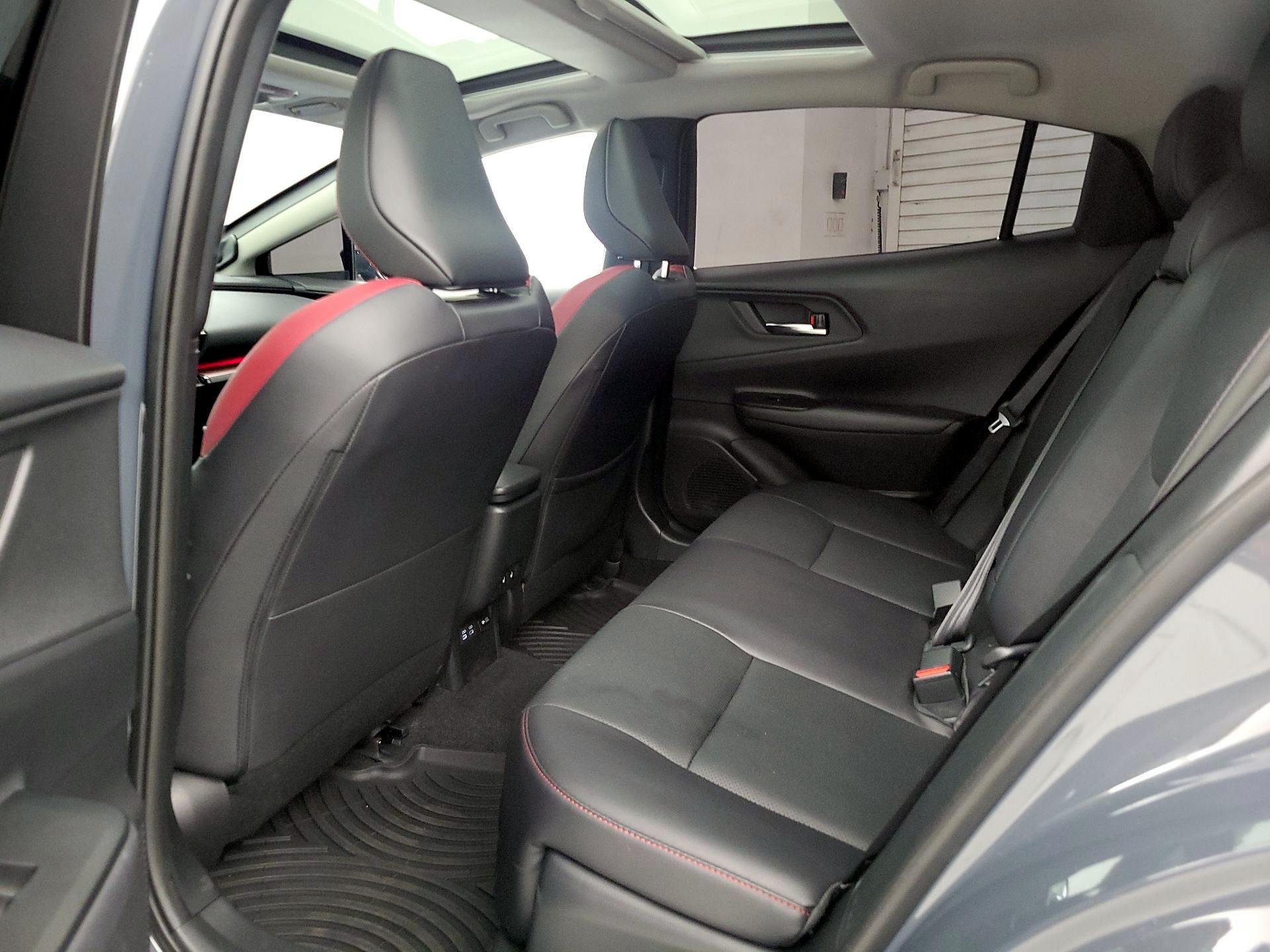 Thumbnail: 2024 Toyota Prius Prime - 20