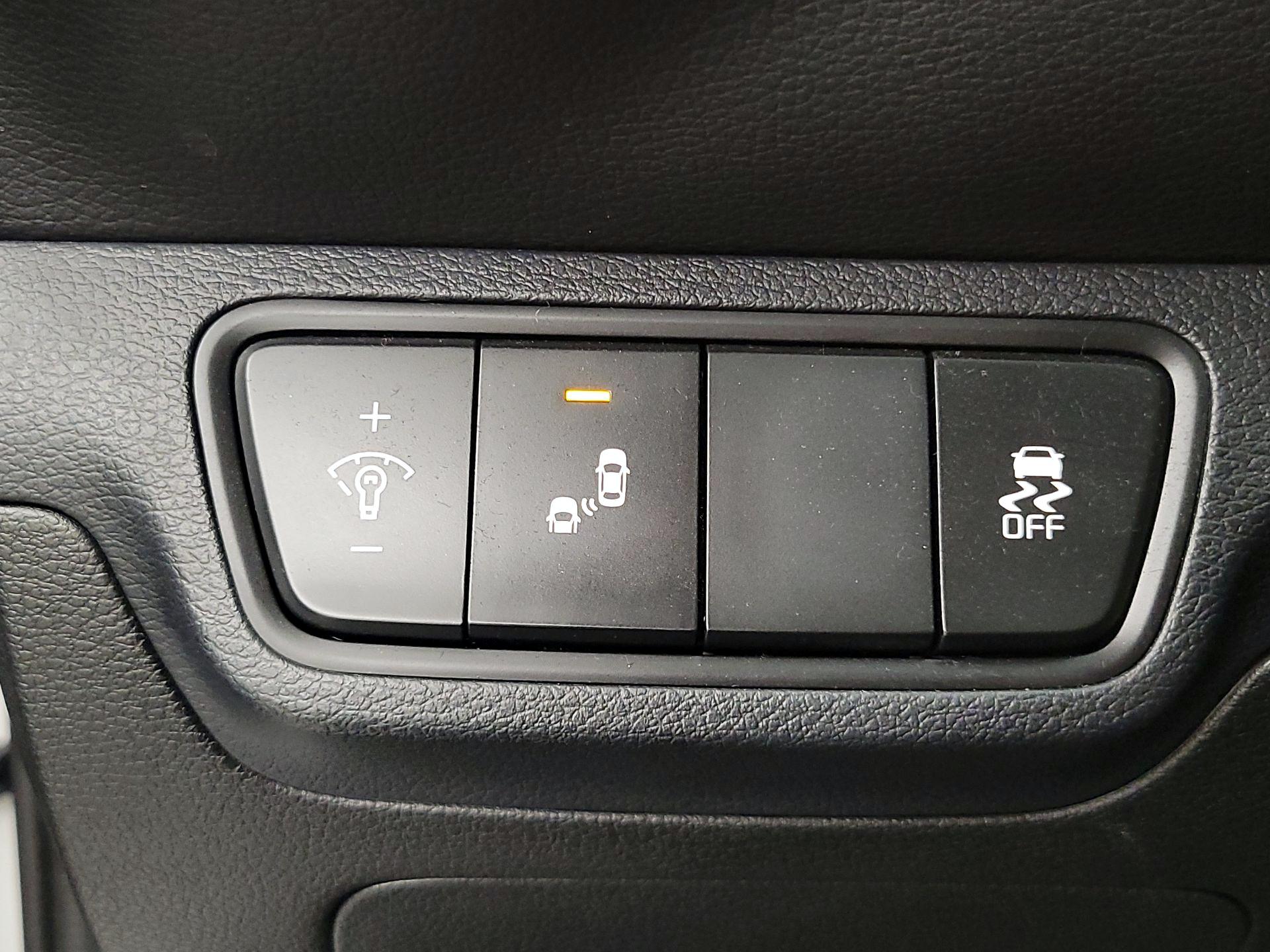 Thumbnail: 2023 Kia Forte - 13