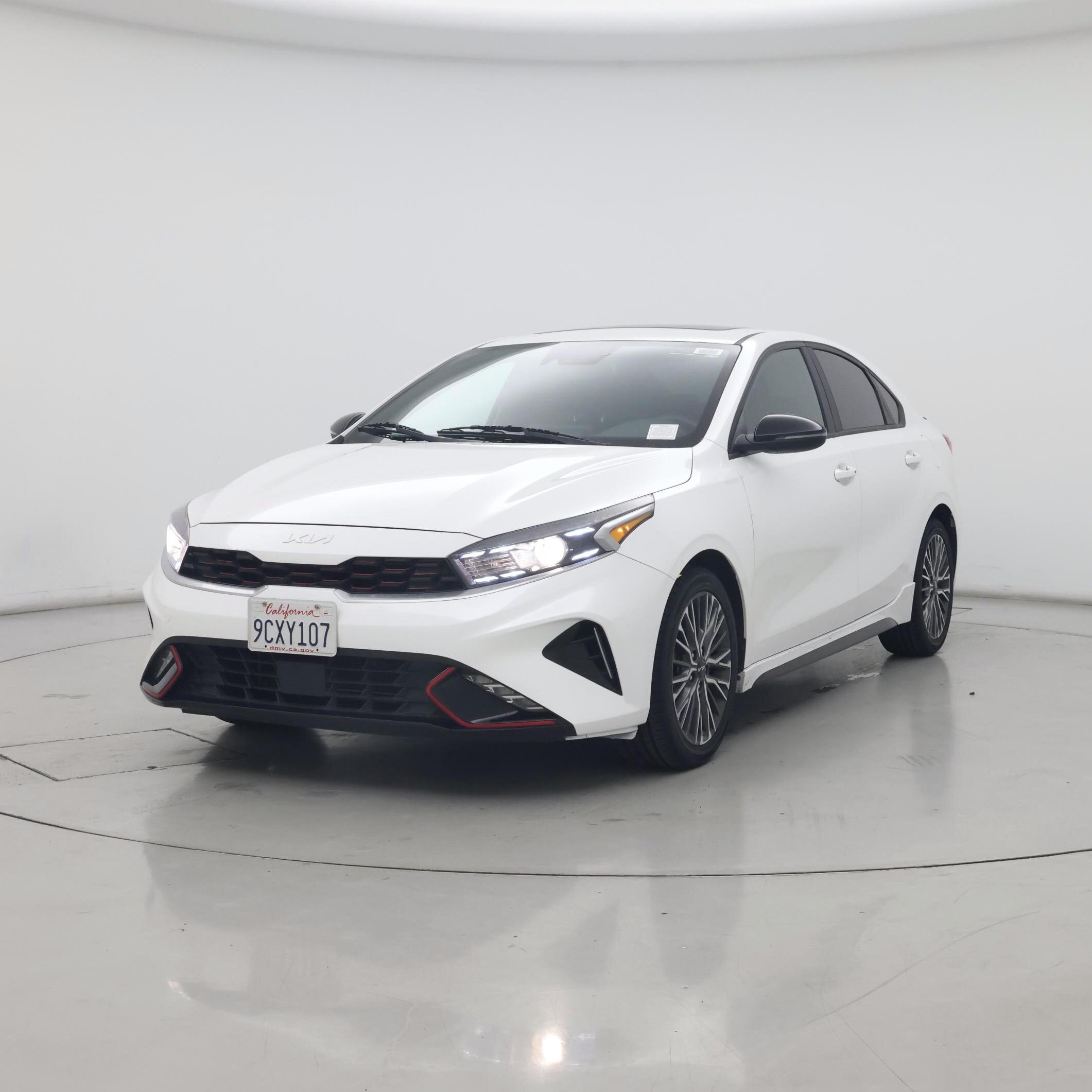 Thumbnail: 2023 Kia Forte - 4