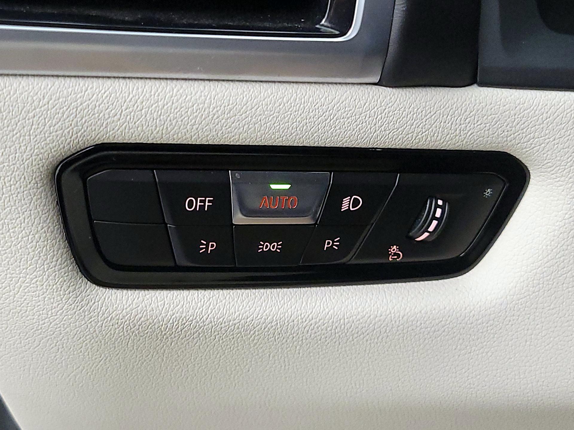 Thumbnail: 2022 BMW 8 Series - 13