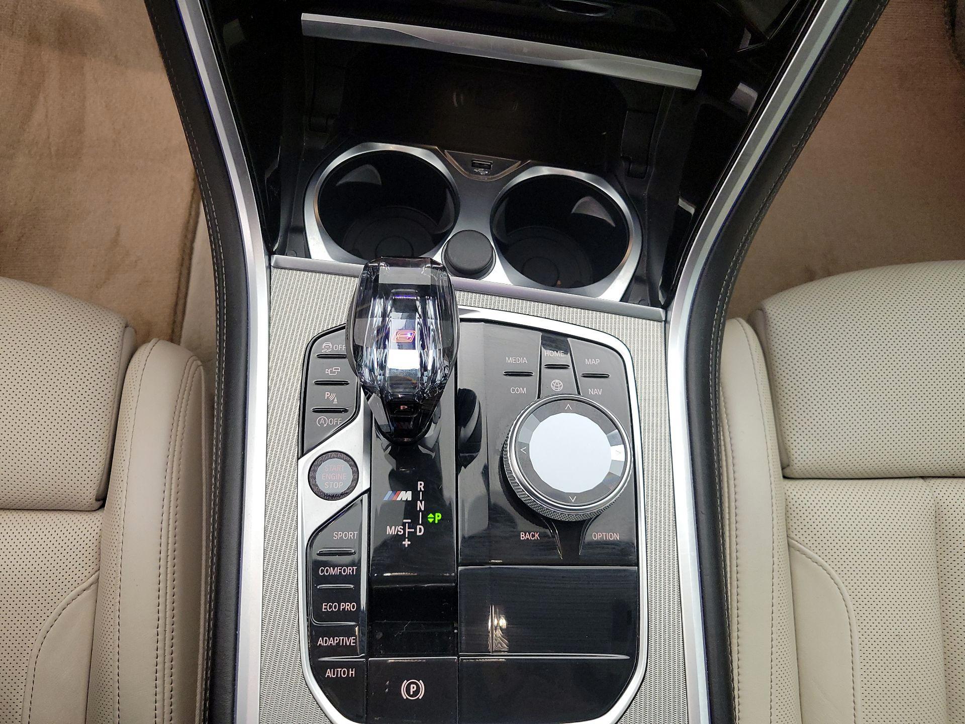 Thumbnail: 2022 BMW 8 Series - 17