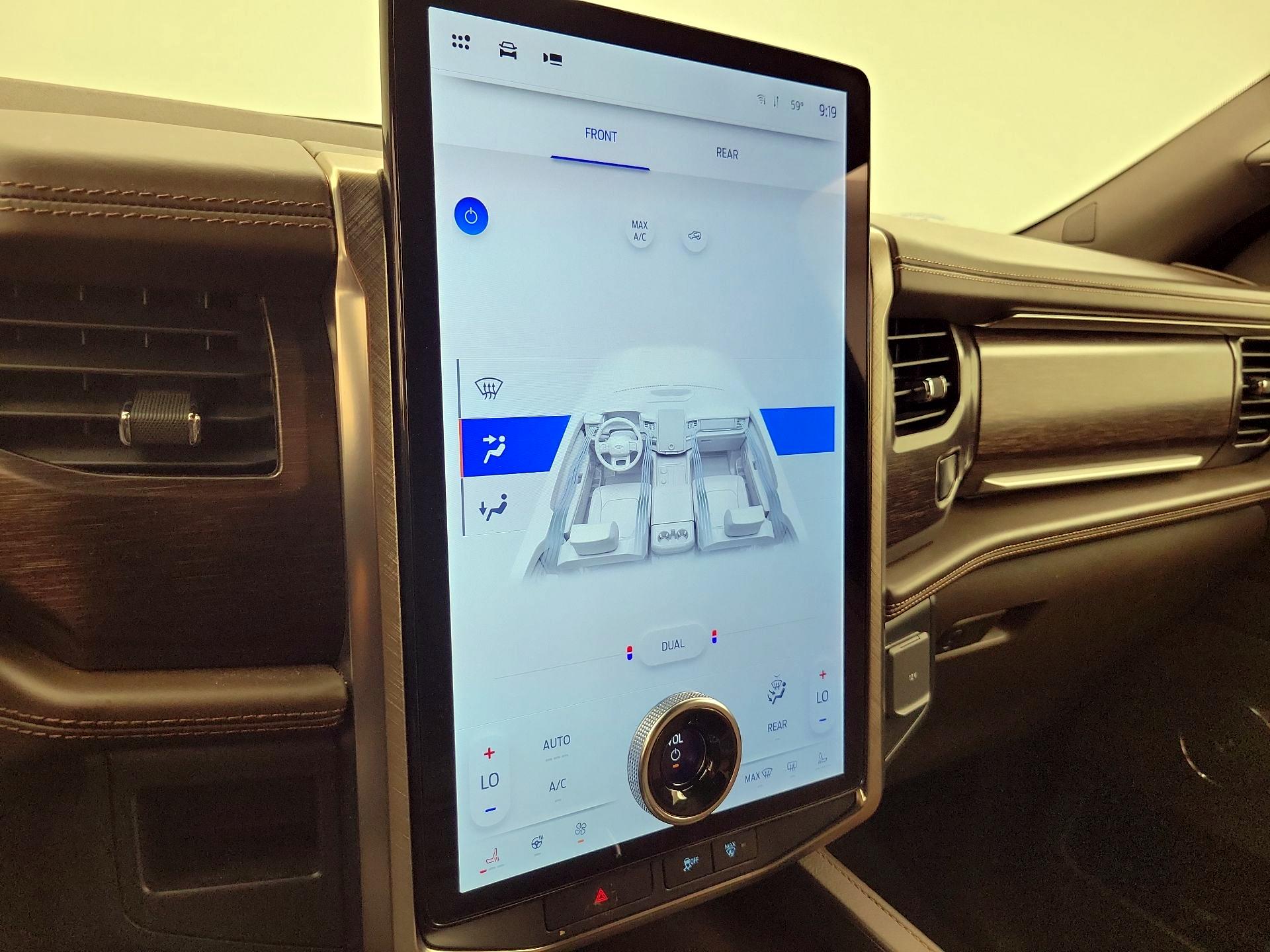 Thumbnail: 2022 Ford Expedition - 17