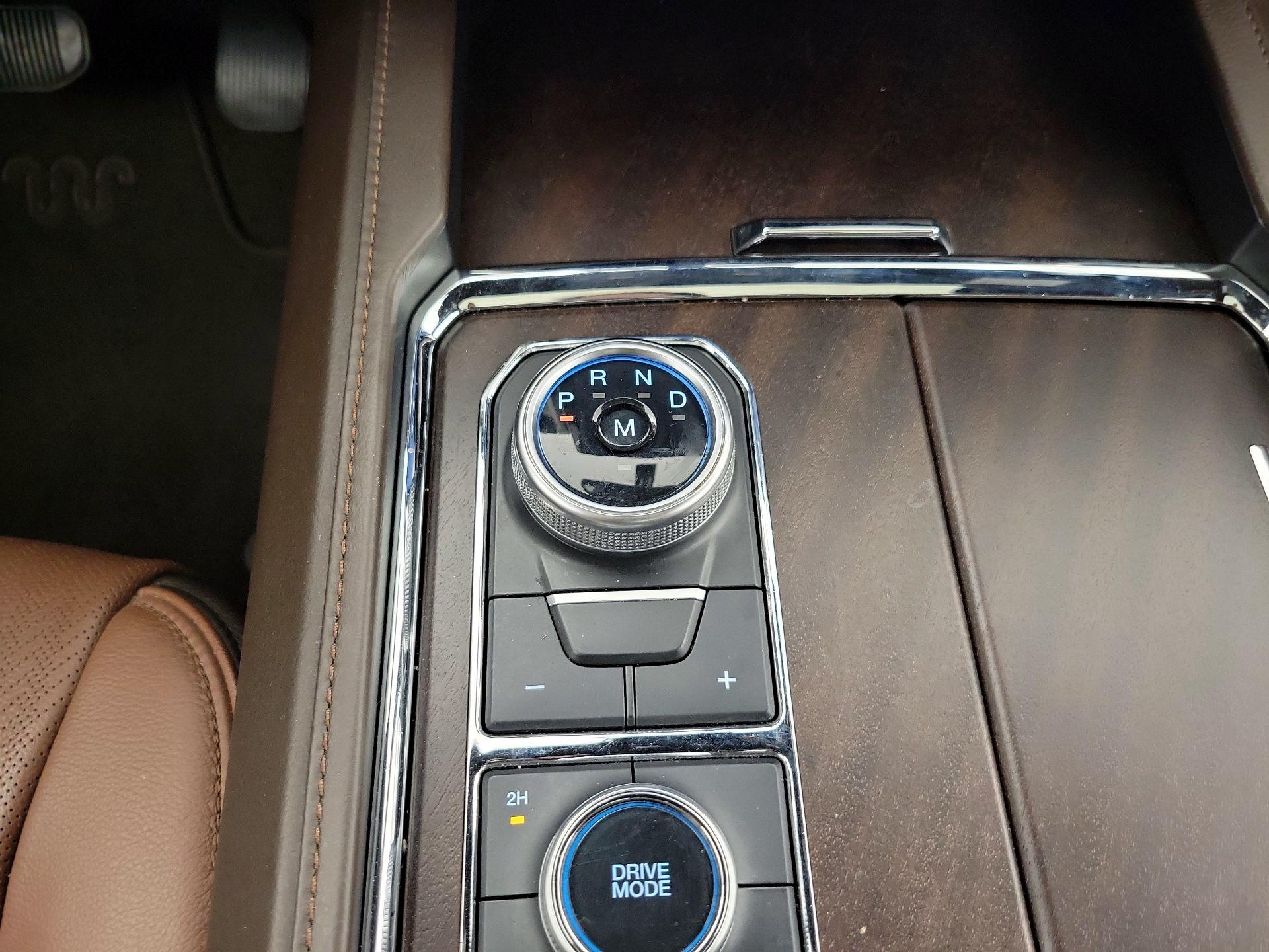 Thumbnail: 2022 Ford Expedition - 18