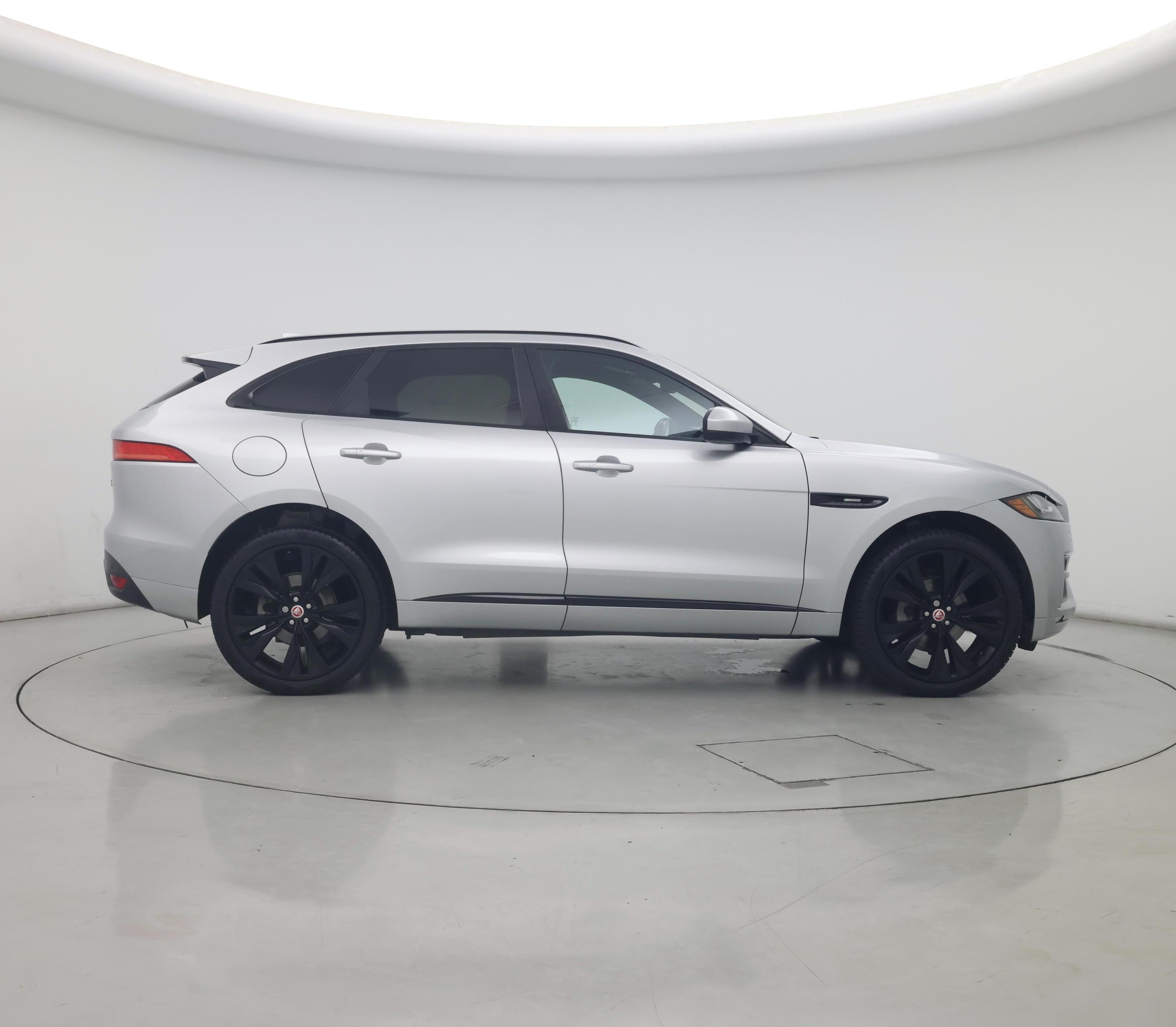 Thumbnail: 2018 Jaguar F-Pace - 7