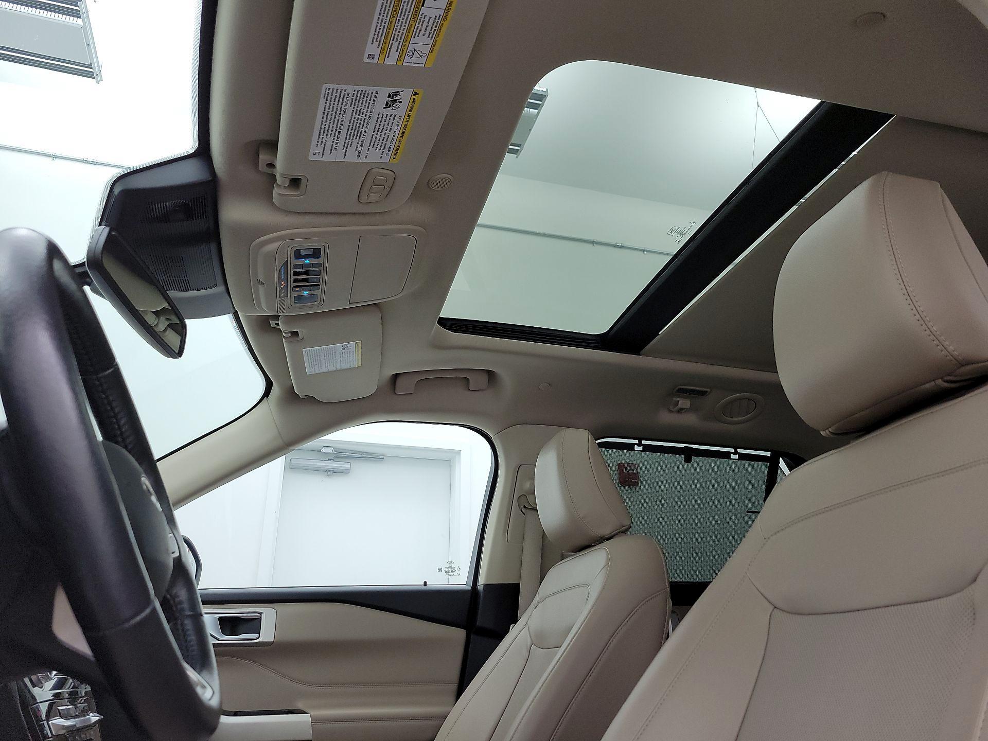 Thumbnail: 2021 Ford Explorer - 20