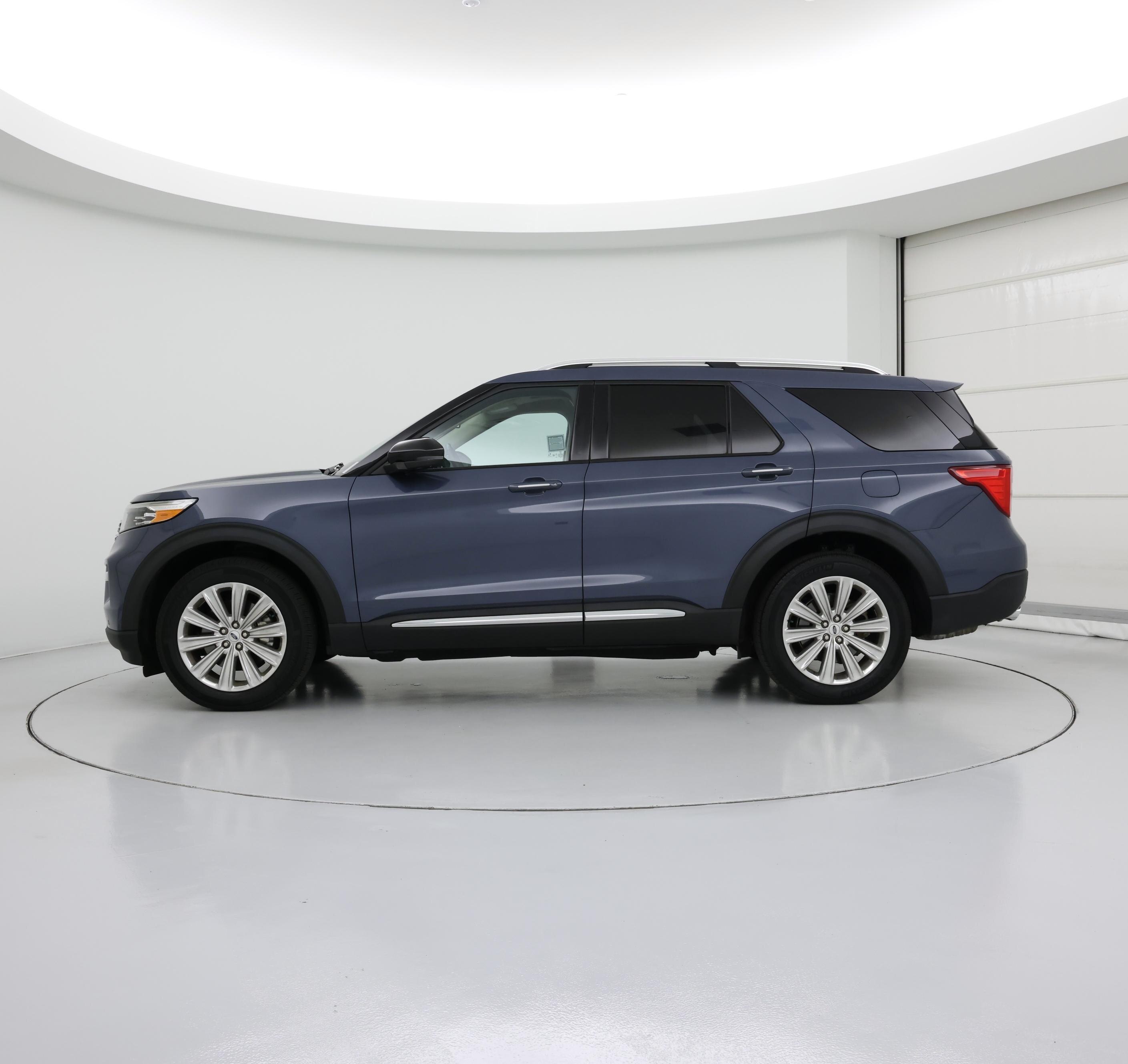 Thumbnail: 2021 Ford Explorer - 3