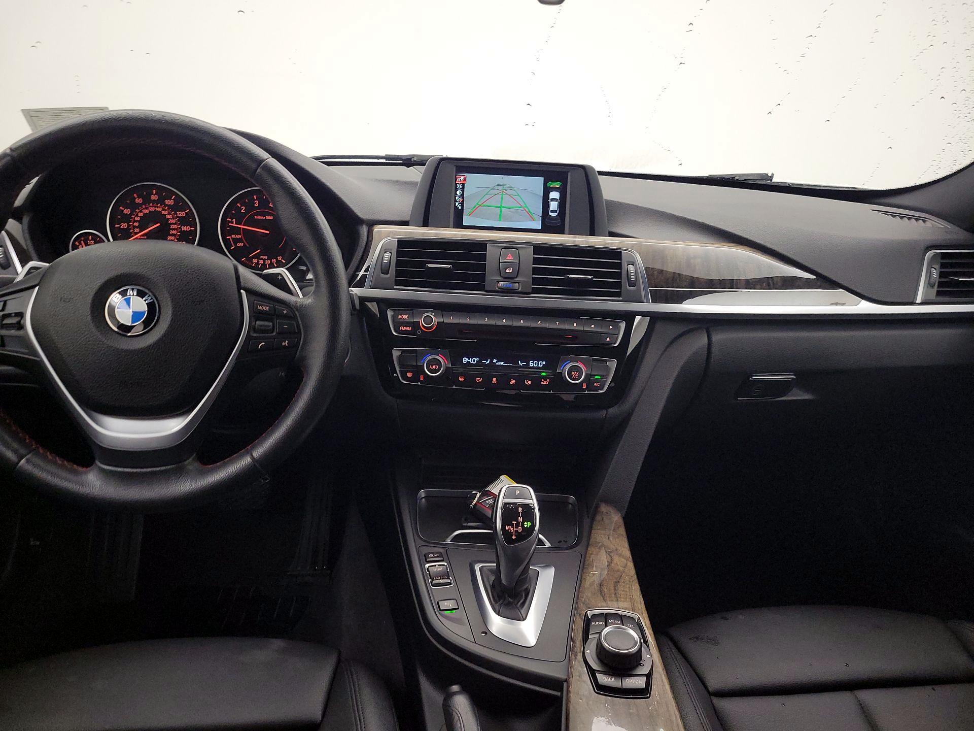 Thumbnail: 2016 BMW 3 Series - 9