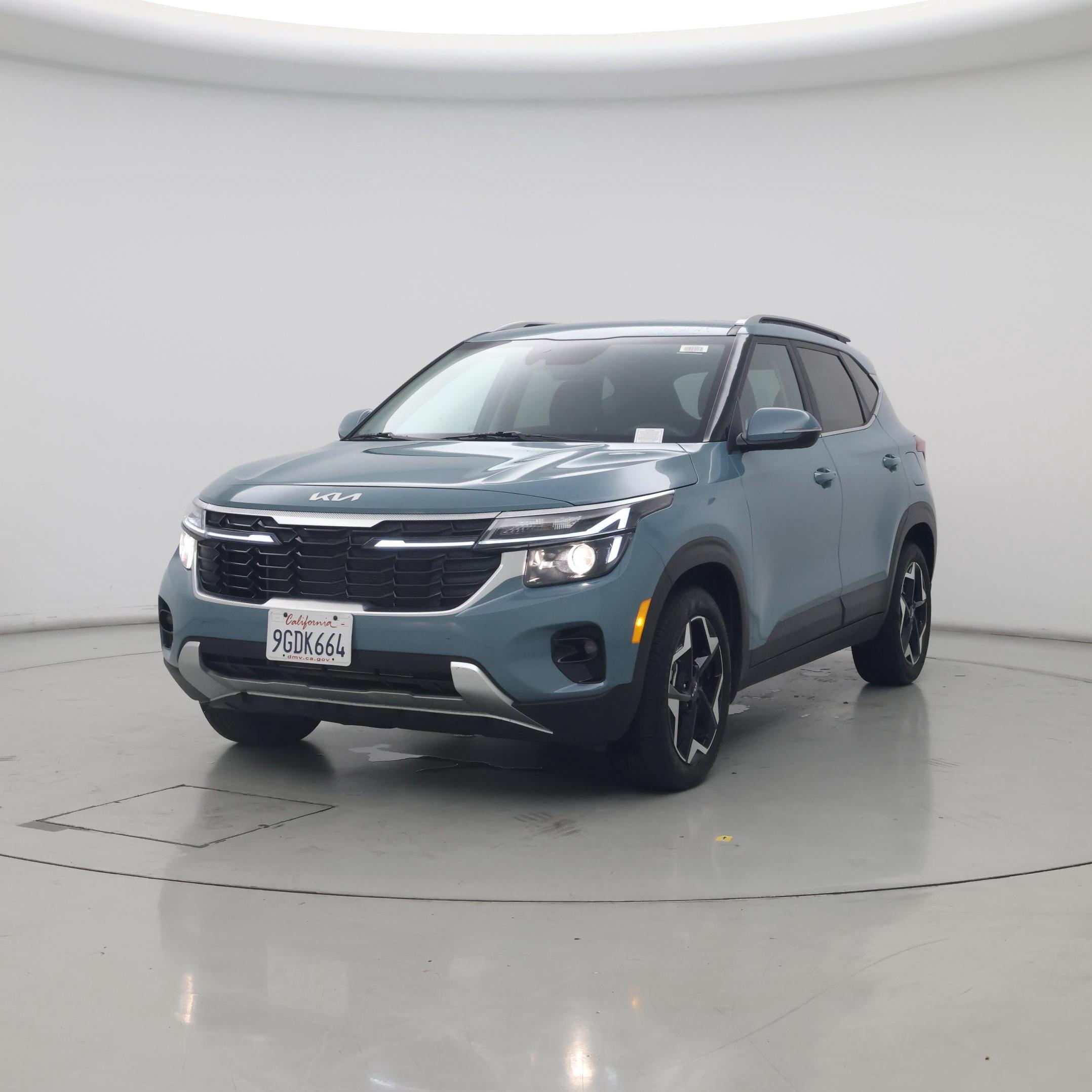 Thumbnail: 2024 Kia Seltos - 4