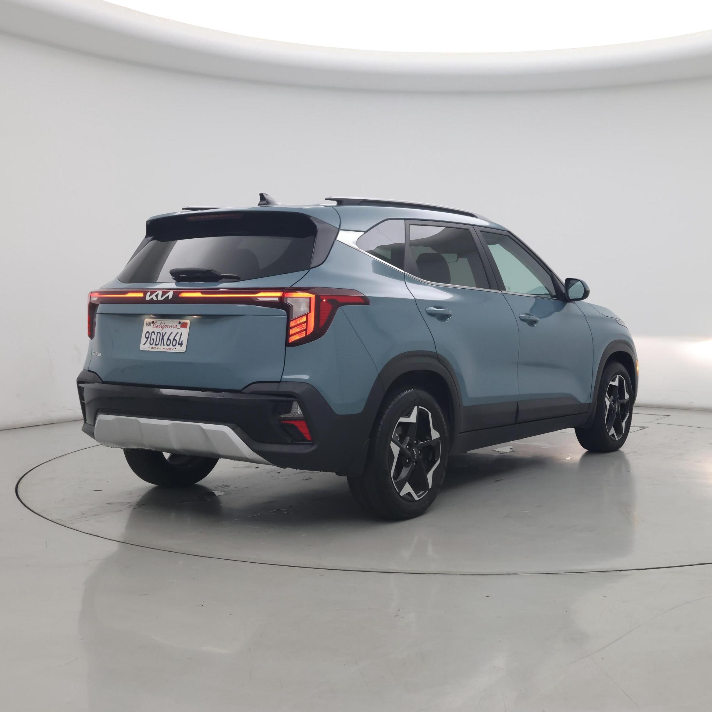 Thumbnail: 2024 Kia Seltos - 8