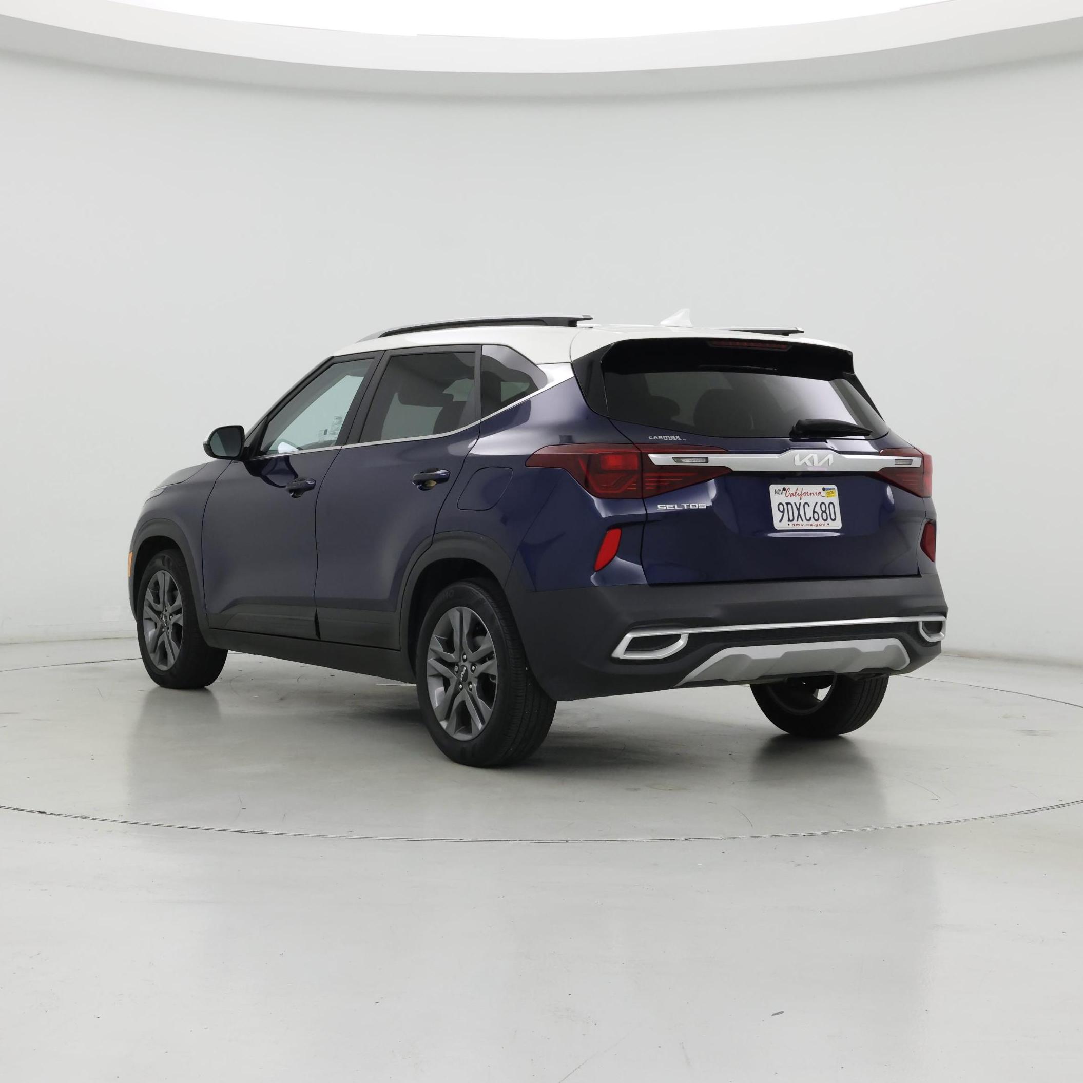 Thumbnail: 2023 Kia Seltos - 2