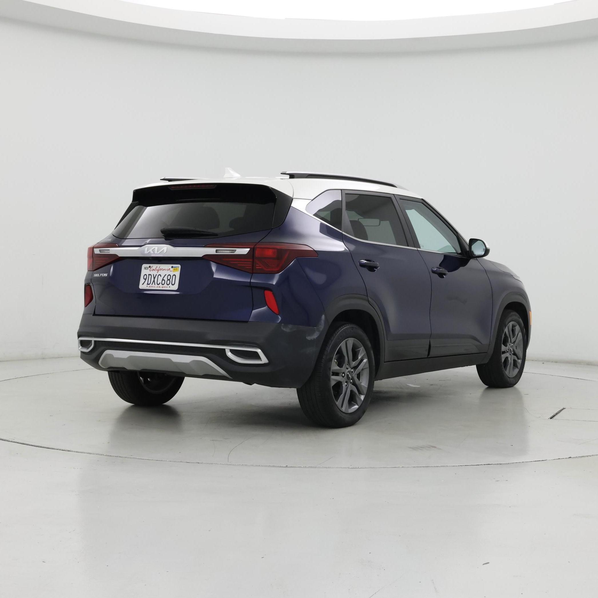 Thumbnail: 2023 Kia Seltos - 8