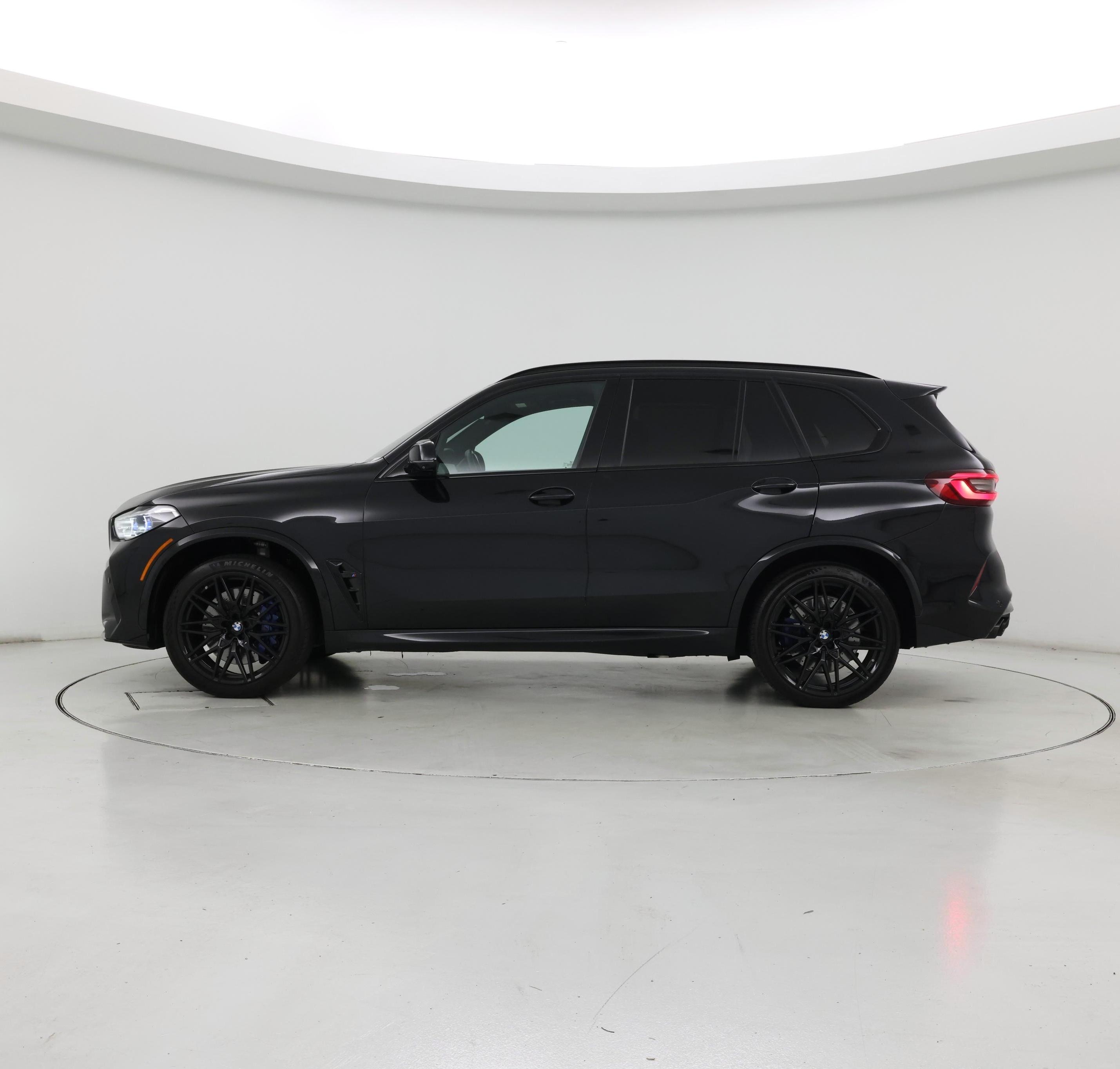 Thumbnail: 2021 BMW X5 - 3