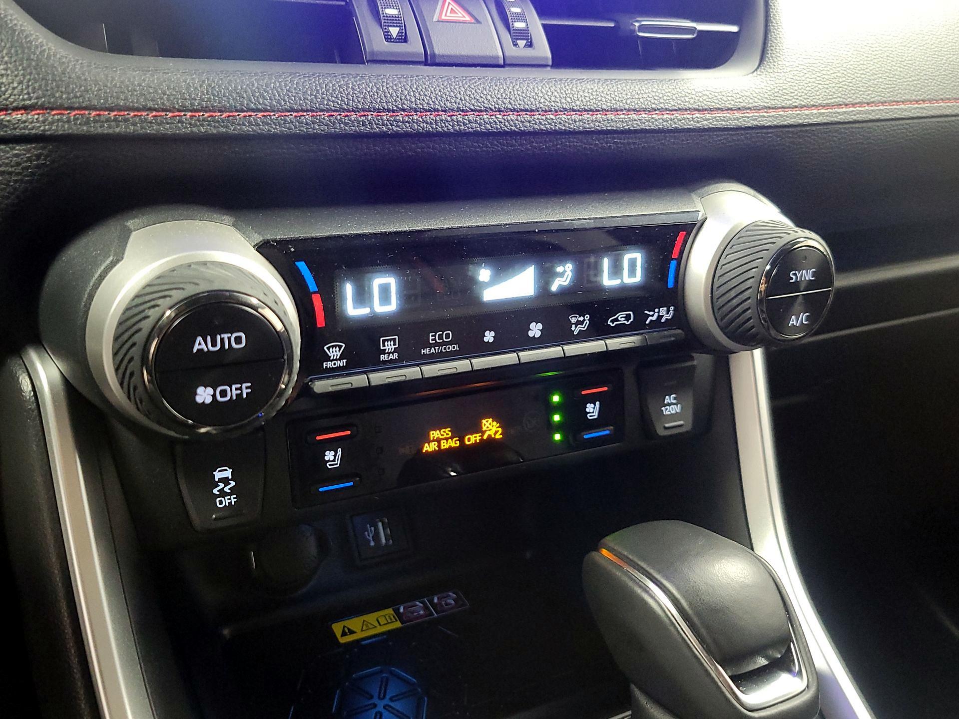 Thumbnail: 2024 Toyota RAV4 - 16