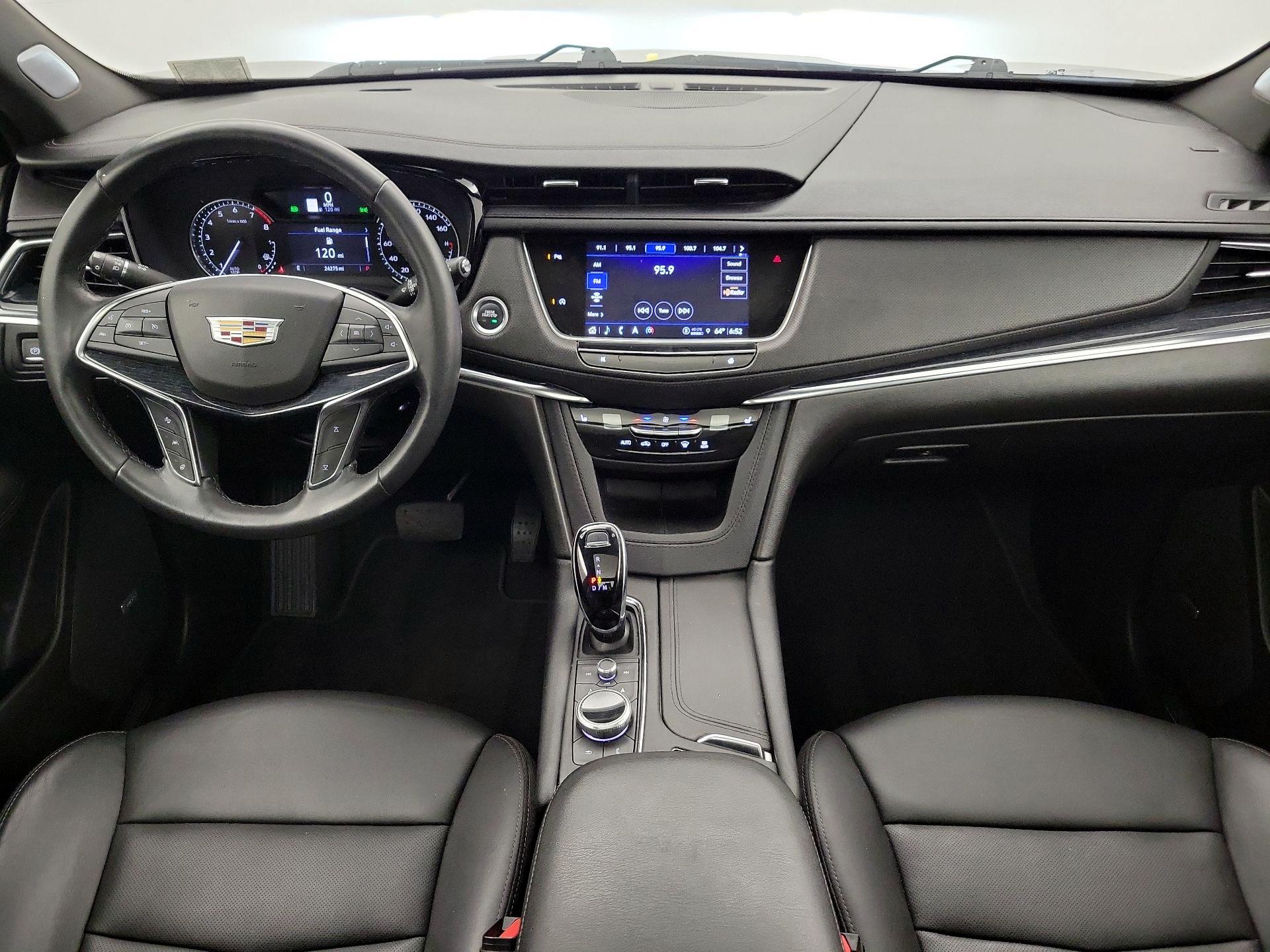 Thumbnail: 2024 Cadillac XT5 - 9