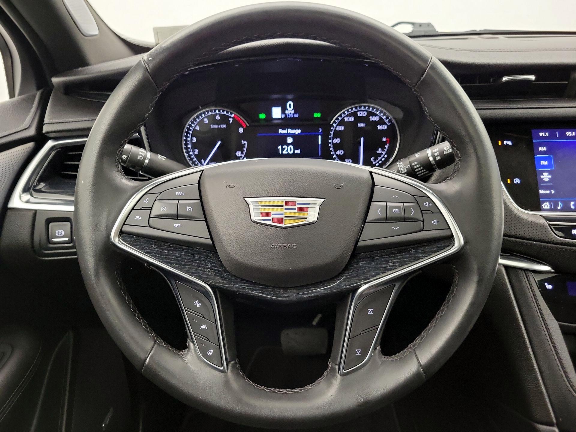 Thumbnail: 2024 Cadillac XT5 - 10